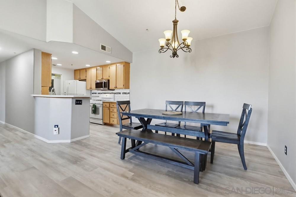 Detail Gallery Image 8 of 39 For 1346  Nicolette Ave  #1231,  Chula Vista,  CA 91913 - 3 Beds | 2 Baths