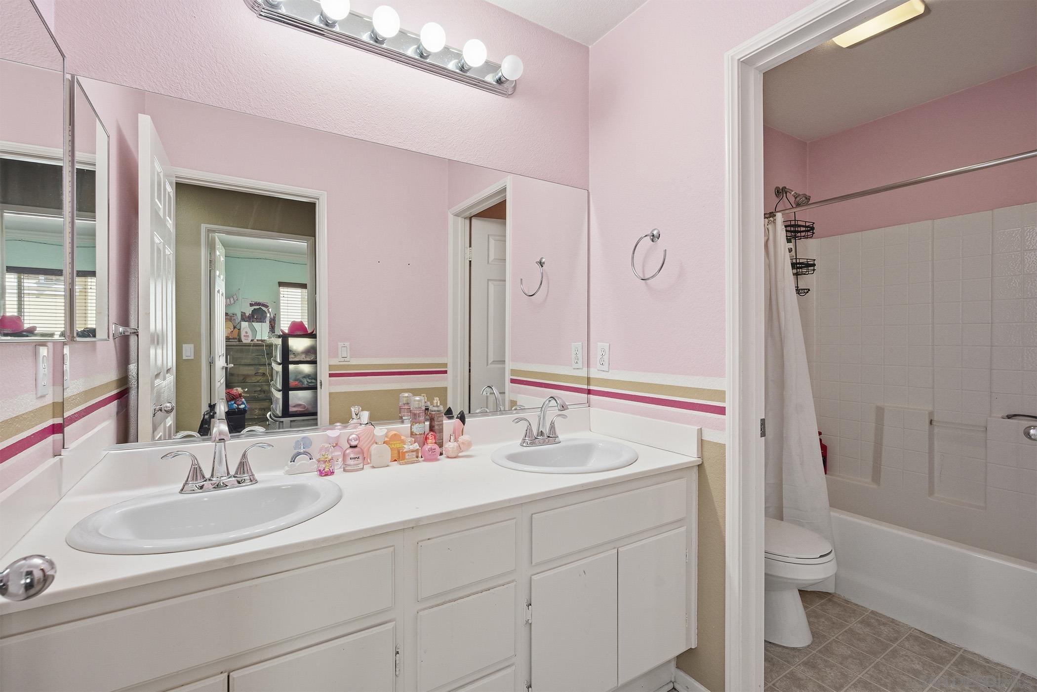 Detail Gallery Image 16 of 20 For 1884  Monaco, Chula Vista,  CA 91913 - 3 Beds | 2/1 Baths