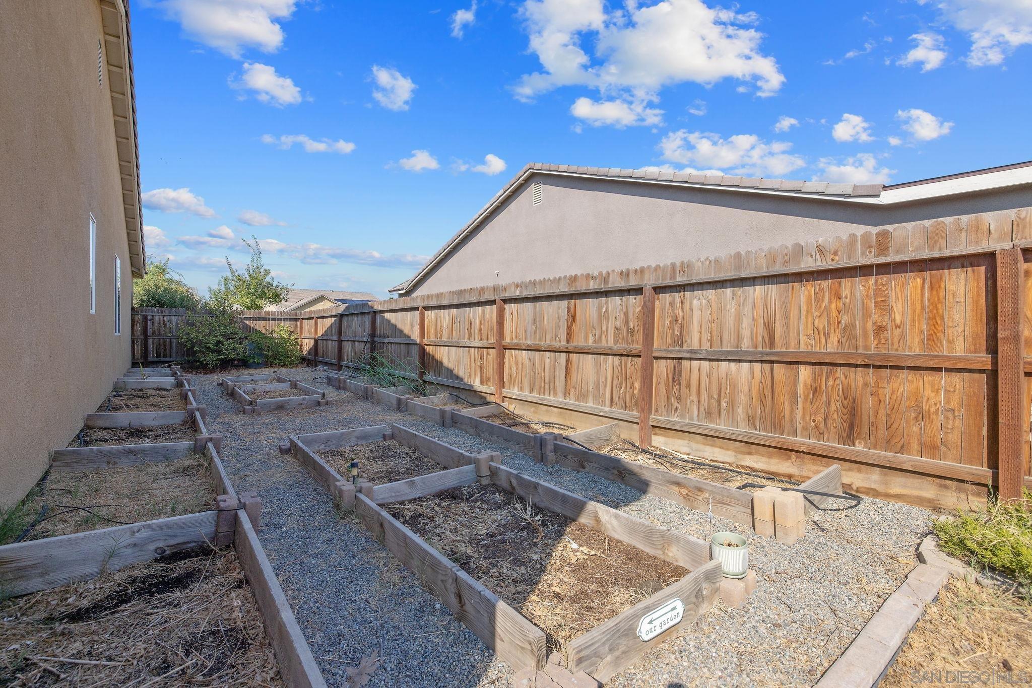 Detail Gallery Image 45 of 45 For 495  Pearl Dr, Lemoore,  CA 93245 - 3 Beds | 2 Baths