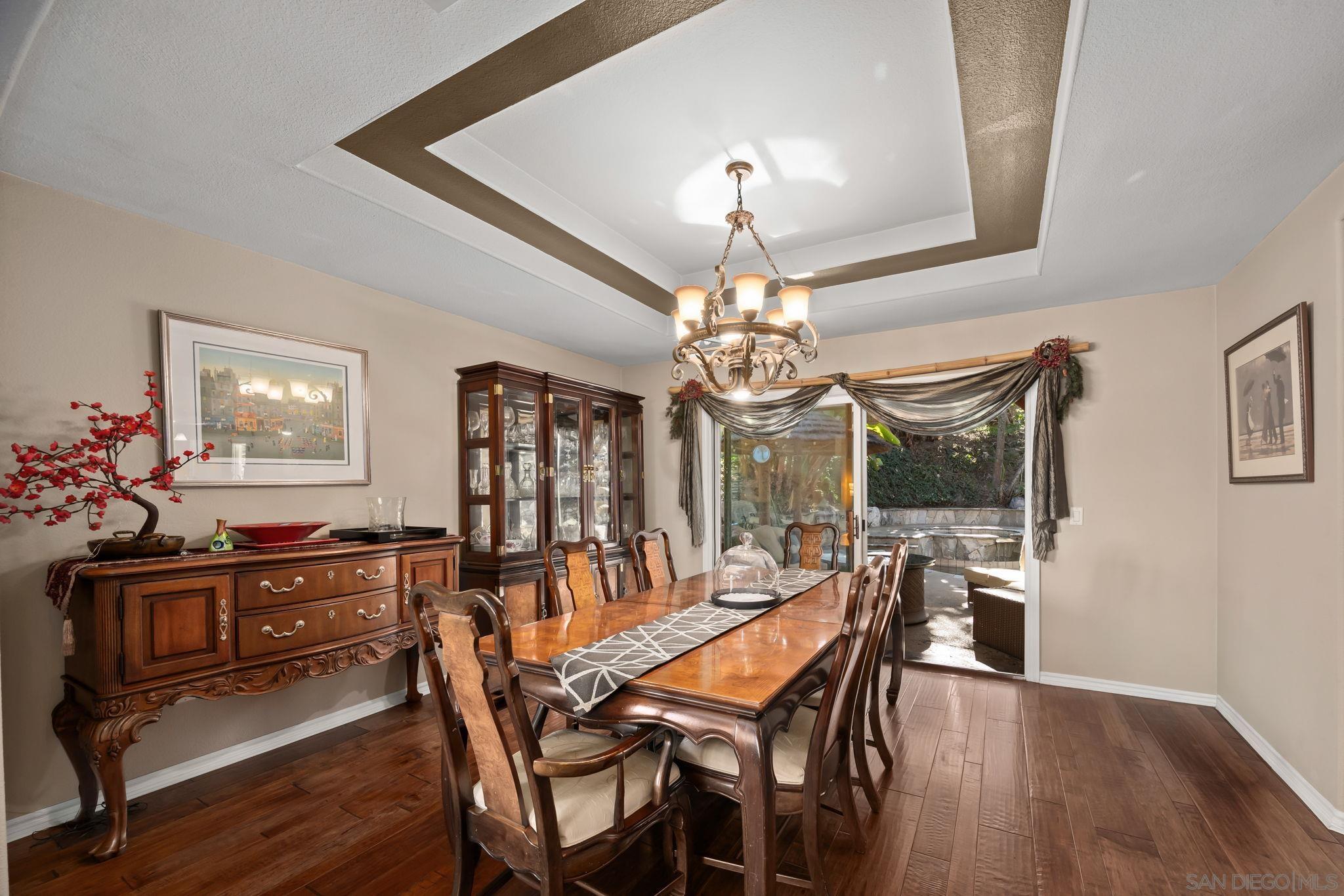 Detail Gallery Image 21 of 70 For 1180  Academy Ln, Vista,  CA 92081 - 5 Beds | 4 Baths