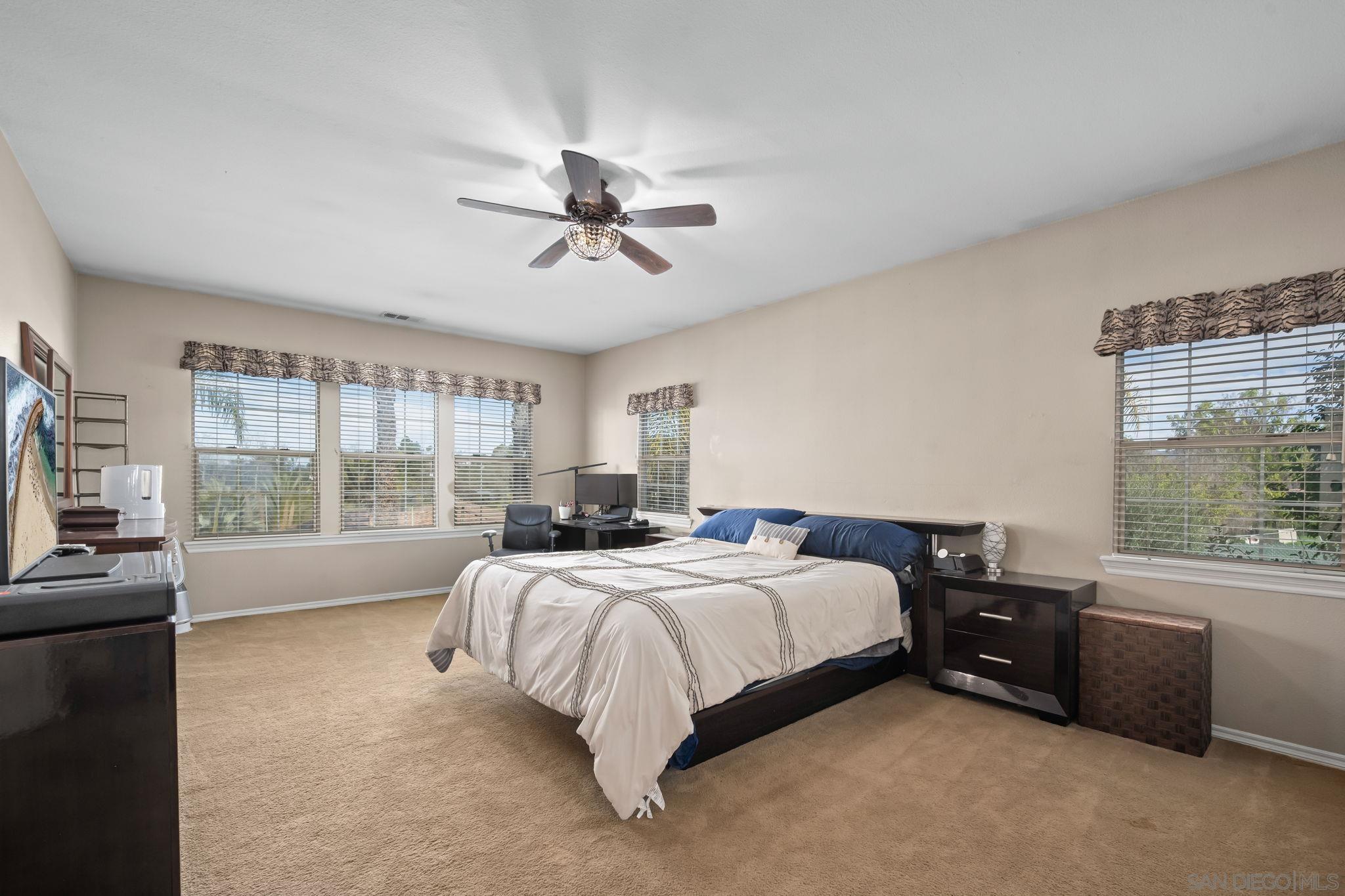 Detail Gallery Image 37 of 70 For 1180  Academy Ln, Vista,  CA 92081 - 5 Beds | 4 Baths