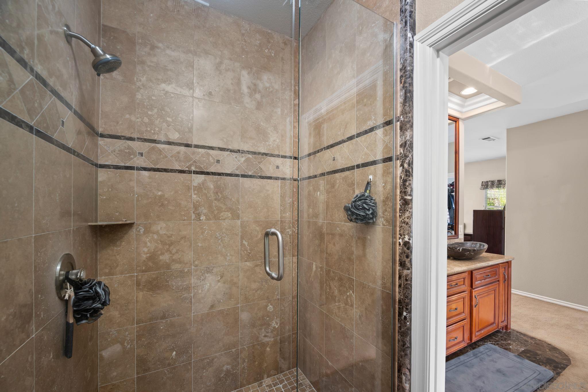 Detail Gallery Image 45 of 70 For 1180  Academy Ln, Vista,  CA 92081 - 5 Beds | 4 Baths