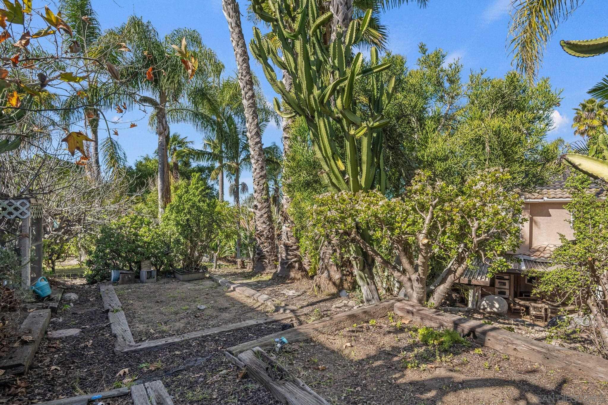 Detail Gallery Image 56 of 70 For 1180  Academy Ln, Vista,  CA 92081 - 5 Beds | 4 Baths