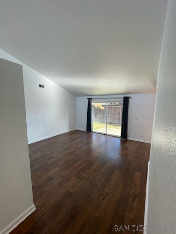 Detail Gallery Image 12 of 20 For 935 W 8th St, Santa Rosa,  CA 95401 - 4 Beds | 2 Baths