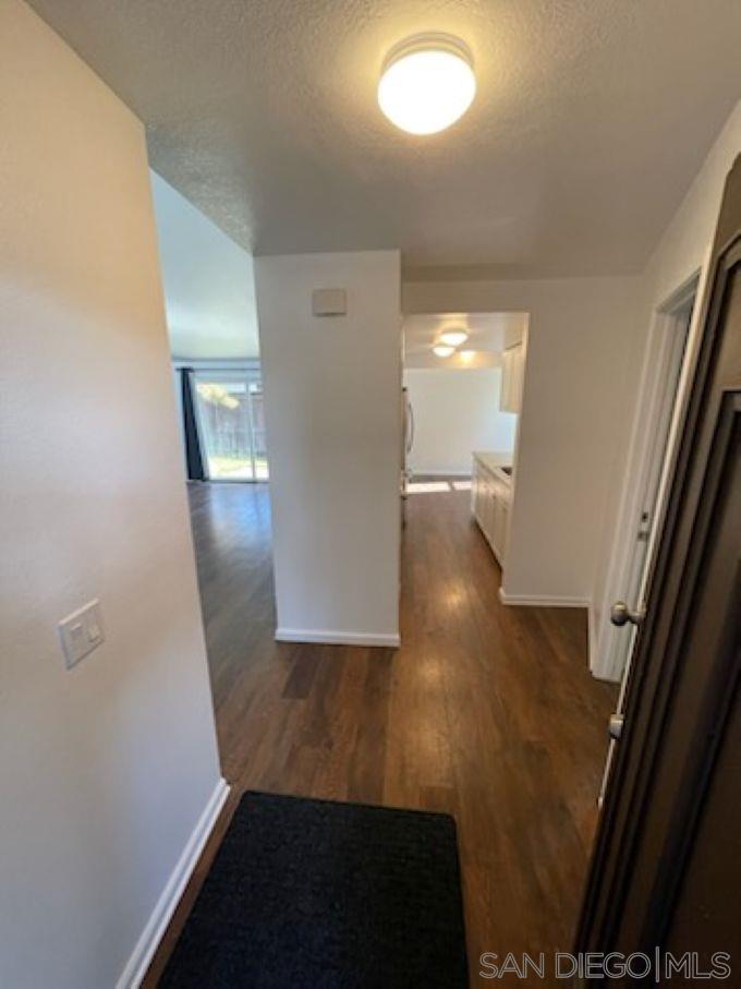 Detail Gallery Image 16 of 20 For 935 W 8th St, Santa Rosa,  CA 95401 - 4 Beds | 2 Baths