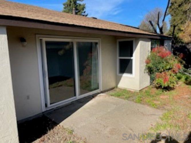 Detail Gallery Image 19 of 20 For 935 W 8th St, Santa Rosa,  CA 95401 - 4 Beds | 2 Baths