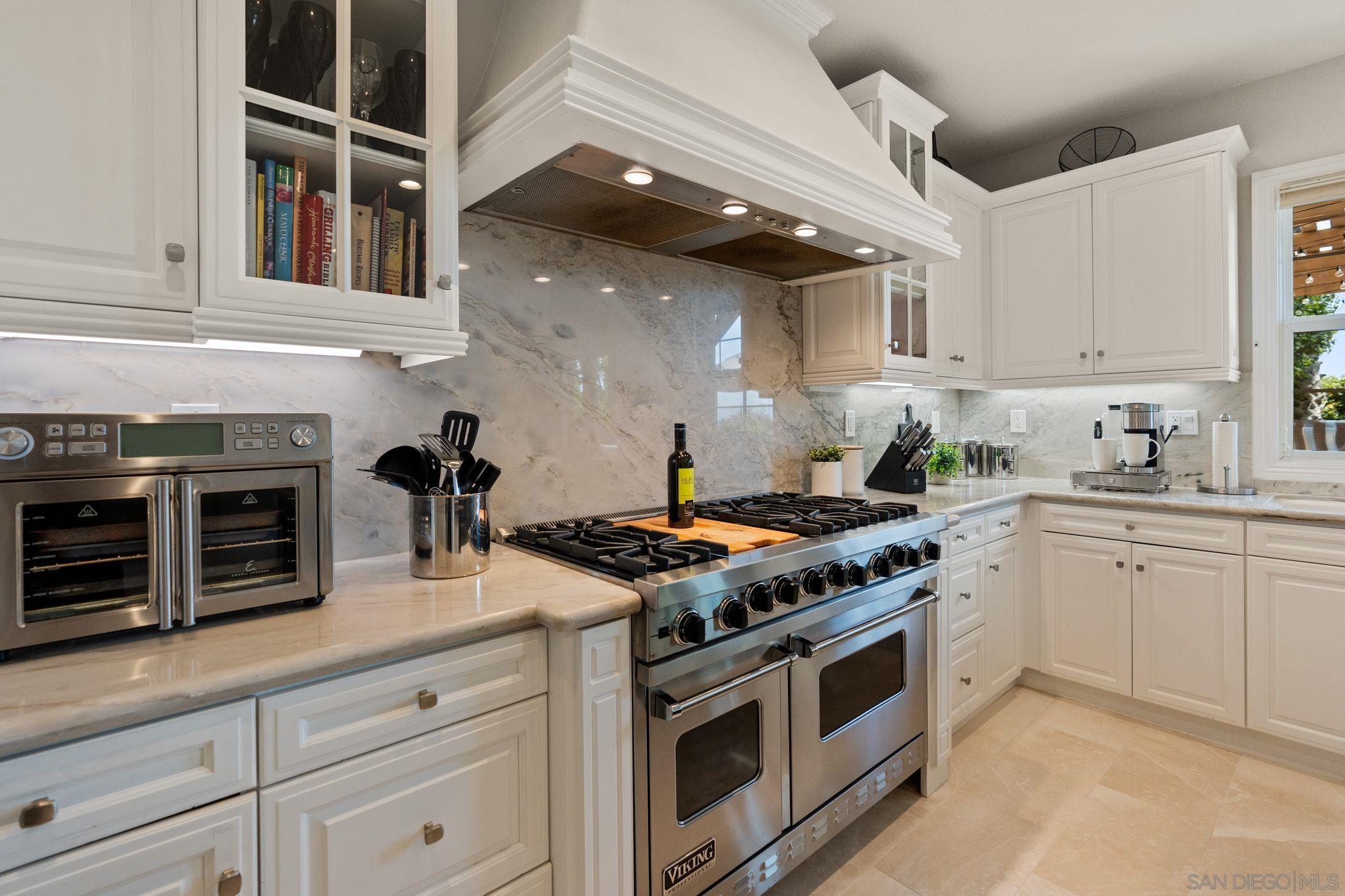 Detail Gallery Image 22 of 62 For 15583  Rising River Pl. S, San Diego,  CA 92127 - 5 Beds | 4/1 Baths