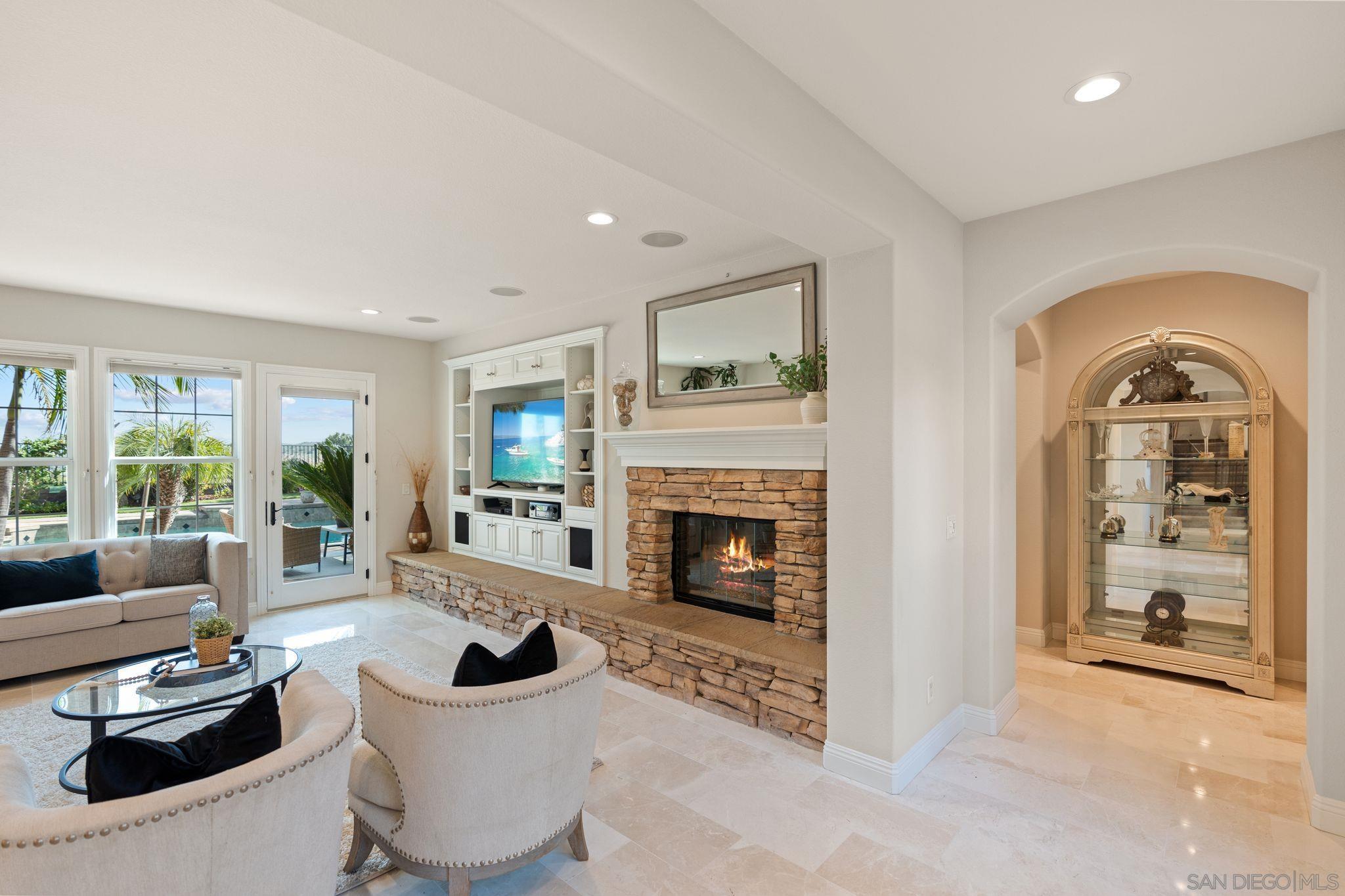 Detail Gallery Image 27 of 62 For 15583  Rising River Pl. S, San Diego,  CA 92127 - 5 Beds | 4/1 Baths