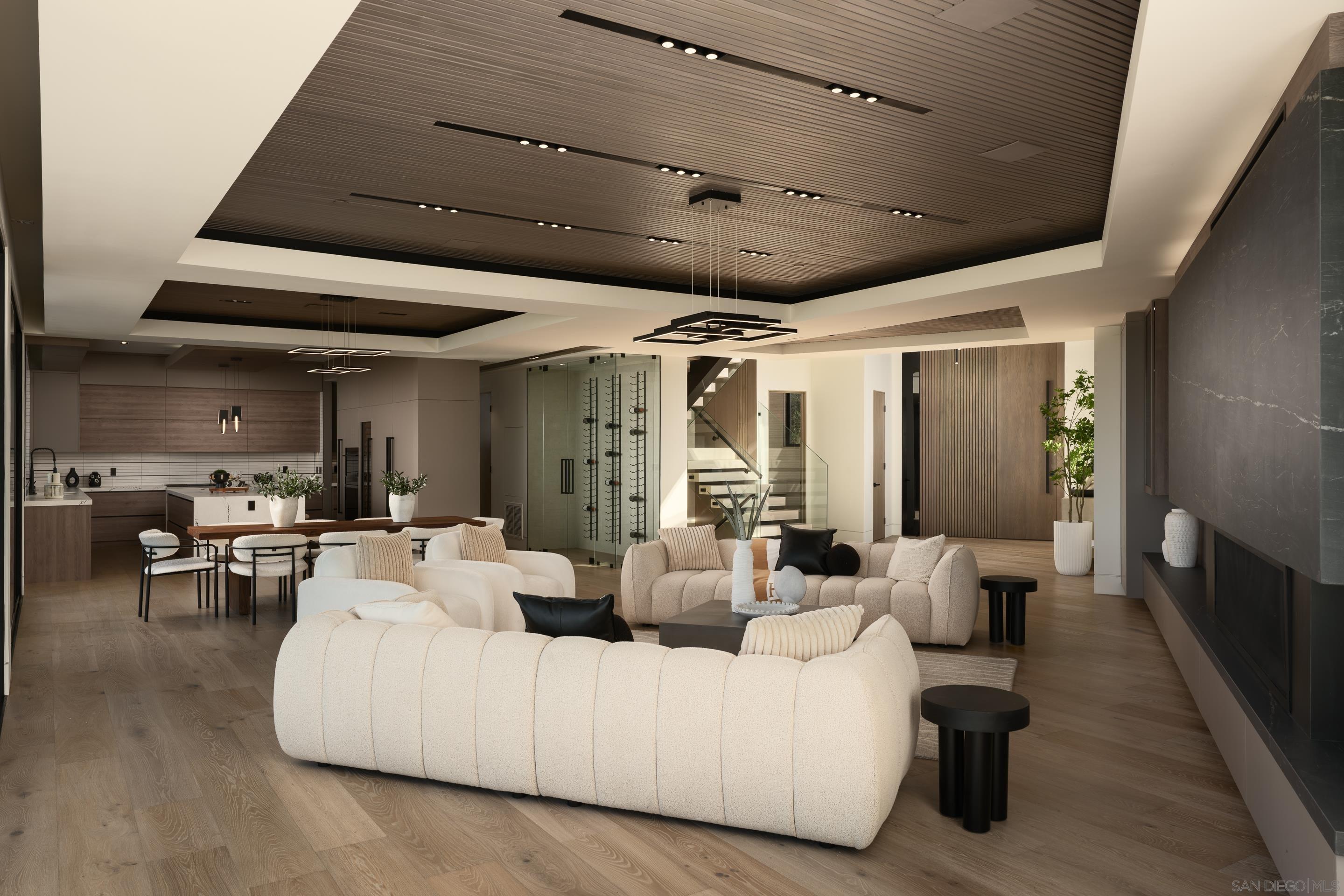 Detail Gallery Image 13 of 45 For 6627  Muirlands Dr, La Jolla,  CA 92037 - 7 Beds | 7/1 Baths