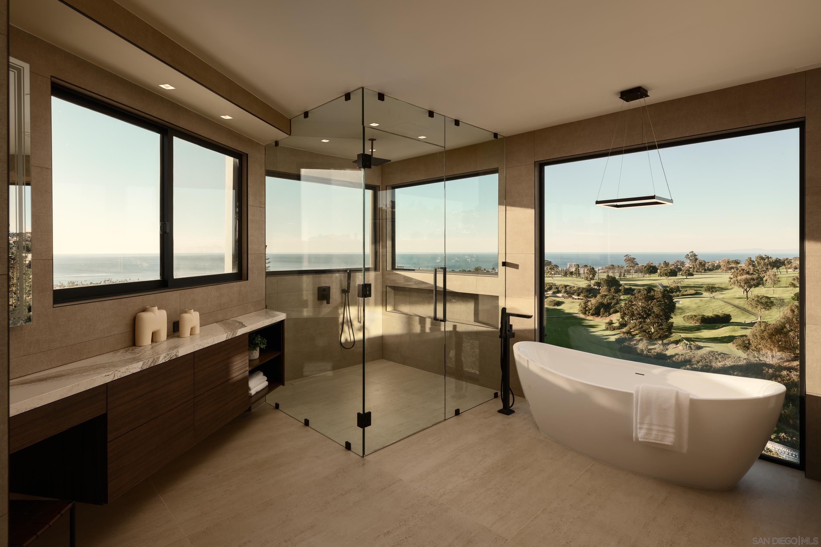 Detail Gallery Image 22 of 45 For 6627  Muirlands Dr, La Jolla,  CA 92037 - 7 Beds | 7/1 Baths