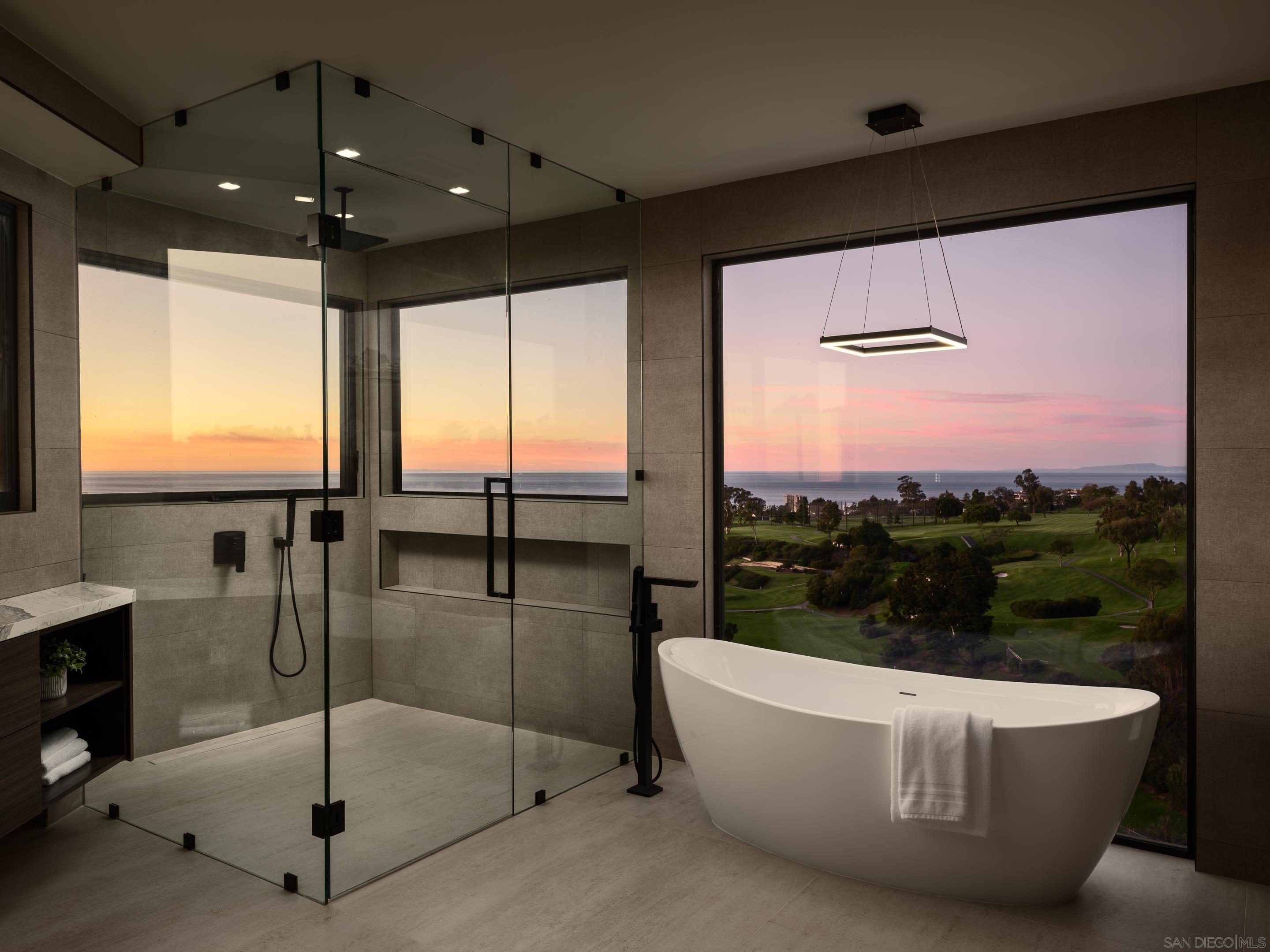 Detail Gallery Image 23 of 45 For 6627  Muirlands Dr, La Jolla,  CA 92037 - 7 Beds | 7/1 Baths