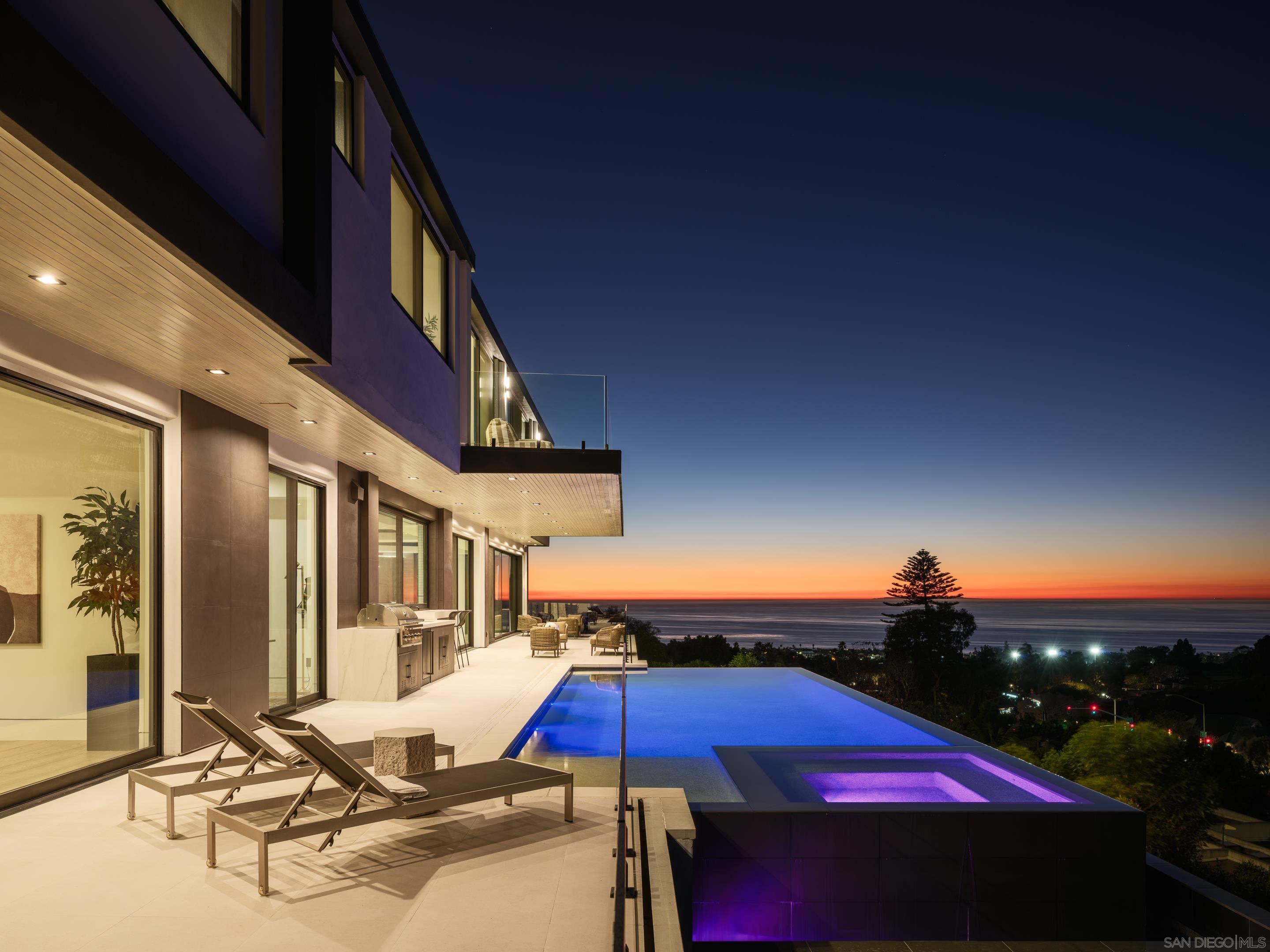 Detail Gallery Image 35 of 45 For 6627  Muirlands Dr, La Jolla,  CA 92037 - 7 Beds | 7/1 Baths