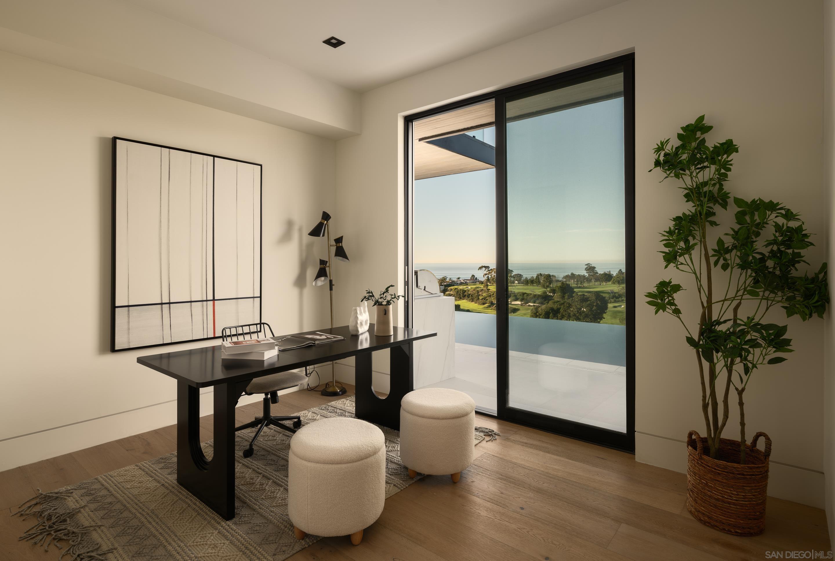 Detail Gallery Image 39 of 45 For 6627  Muirlands Dr, La Jolla,  CA 92037 - 7 Beds | 7/1 Baths