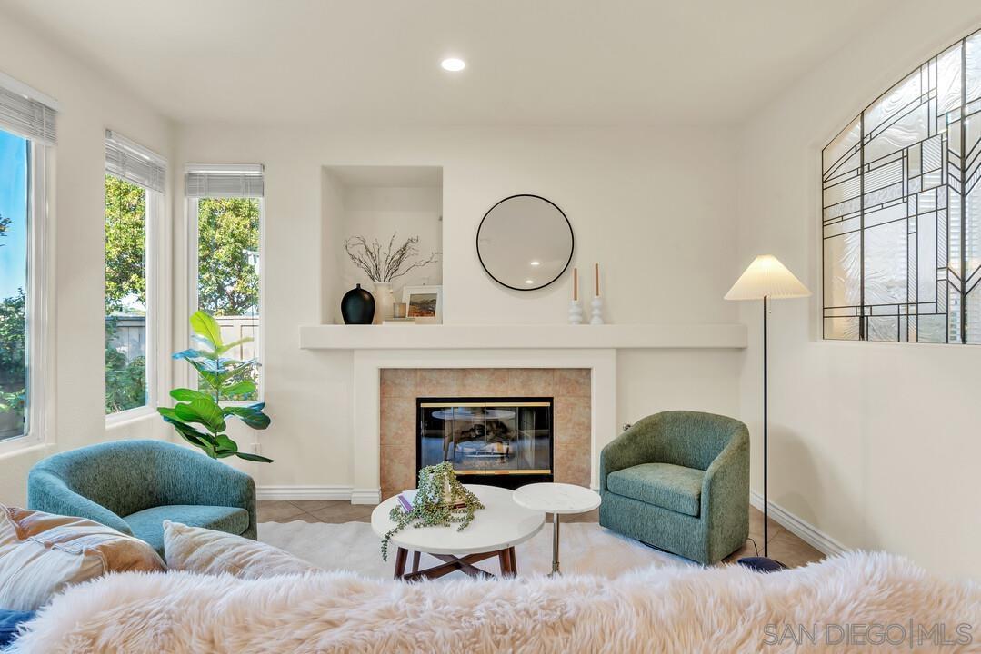 Detail Gallery Image 15 of 72 For 18910  Caminito Cantilena  #10,  San Diego,  CA 92128 - 3 Beds | 2/1 Baths