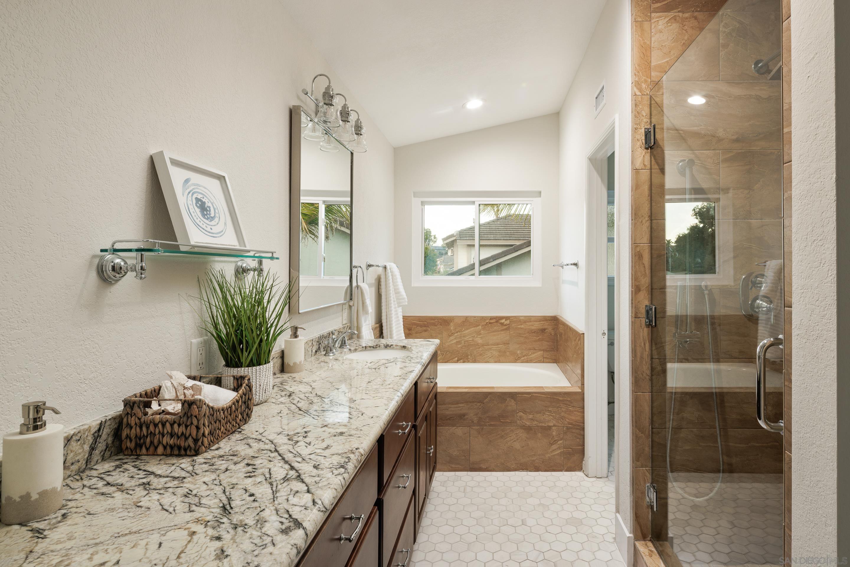 Detail Gallery Image 17 of 26 For 3442  Celinda Drive, Carlsbad,  CA 92008 - 4 Beds | 2/1 Baths