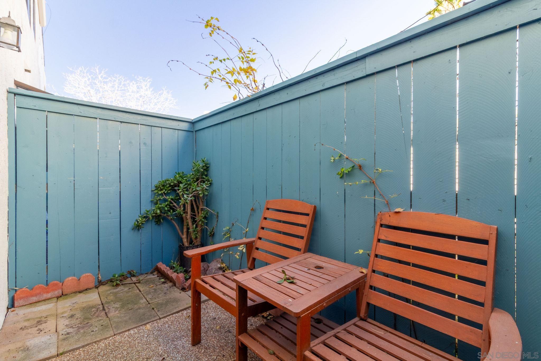 Detail Gallery Image 14 of 30 For 4783  Hawley Blvd  #4,  San Diego,  CA 92116 - 2 Beds | 2 Baths