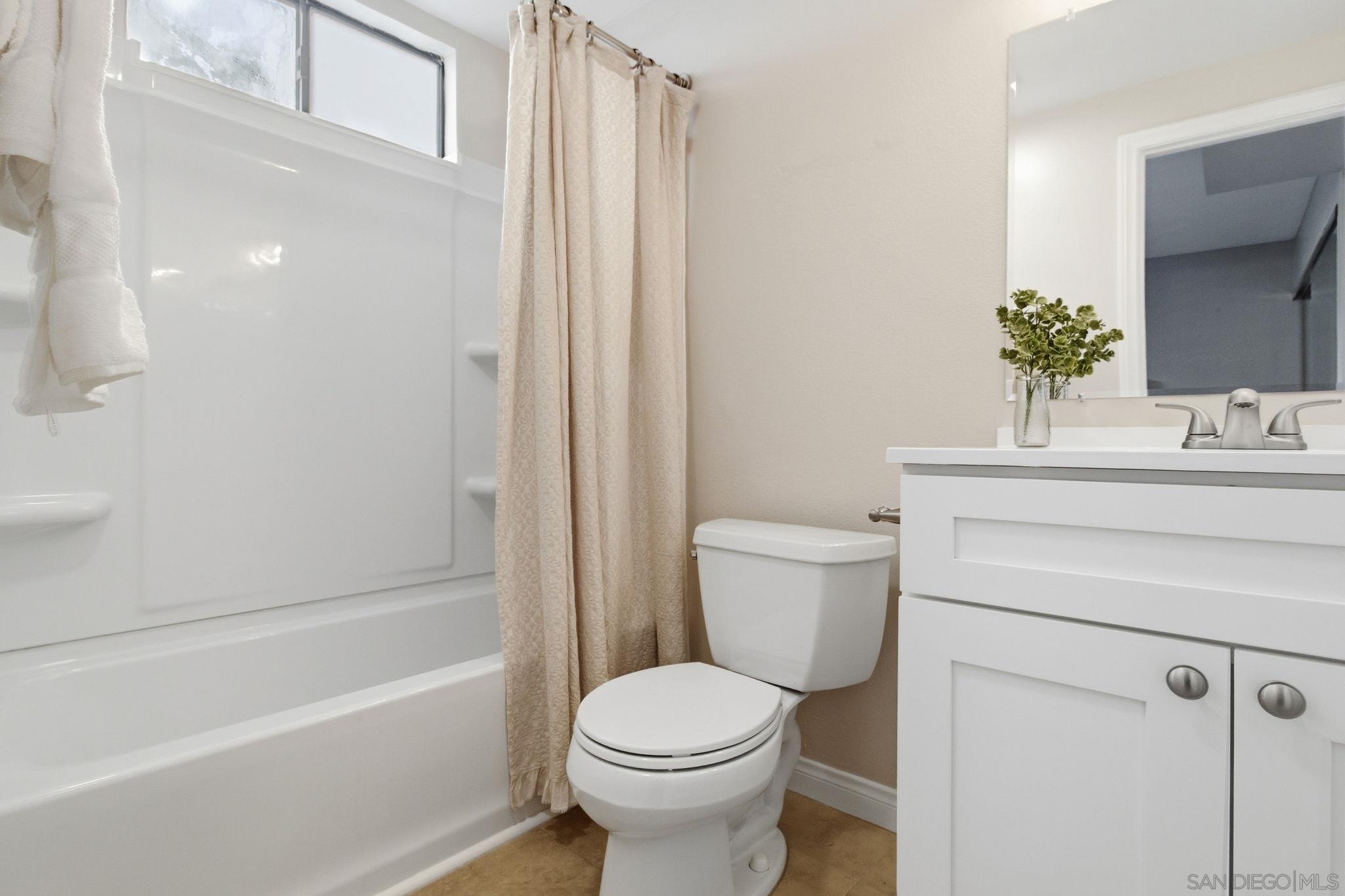 Detail Gallery Image 20 of 30 For 4783  Hawley Blvd  #4,  San Diego,  CA 92116 - 2 Beds | 2 Baths