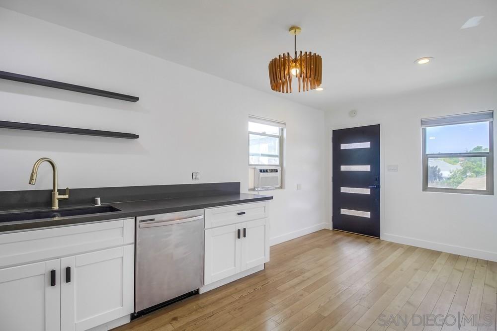 Detail Gallery Image 16 of 29 For 2567-69  L Street, San Diego,  CA 92102 - – Beds | – Baths