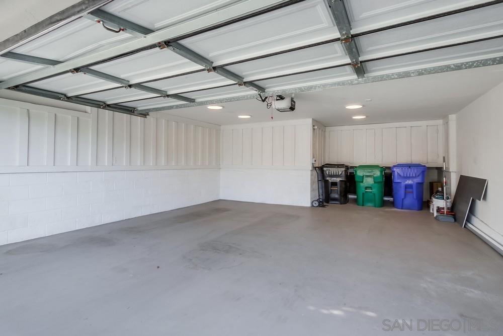 Detail Gallery Image 25 of 37 For 8457  Paseo Del Ocaso, La Jolla,  CA 92037 - 4 Beds | 3 Baths