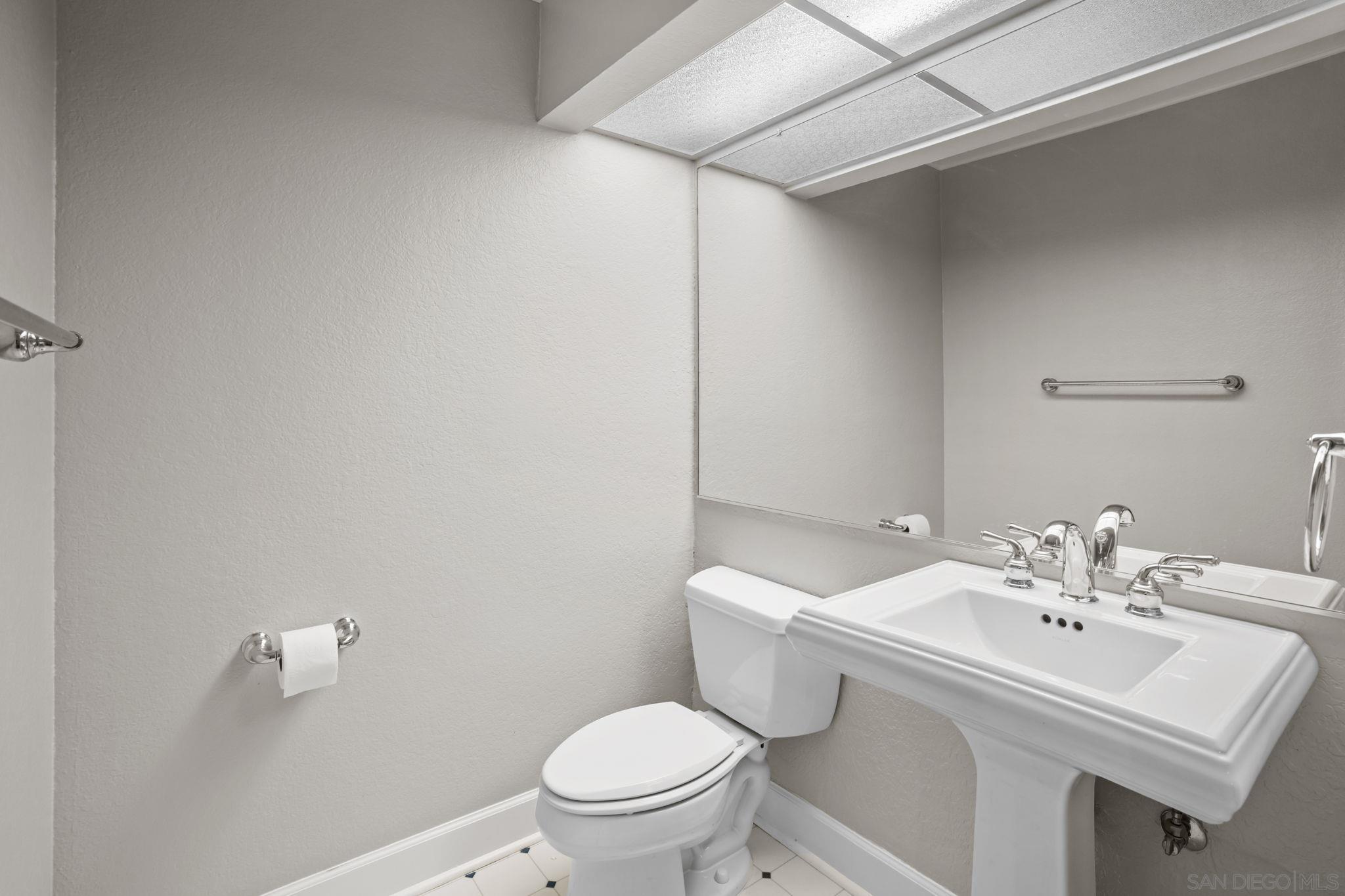 Detail Gallery Image 12 of 27 For 11255  Tierrasanta  #98,  San Diego,  CA 92124 - 1 Beds | 1/1 Baths