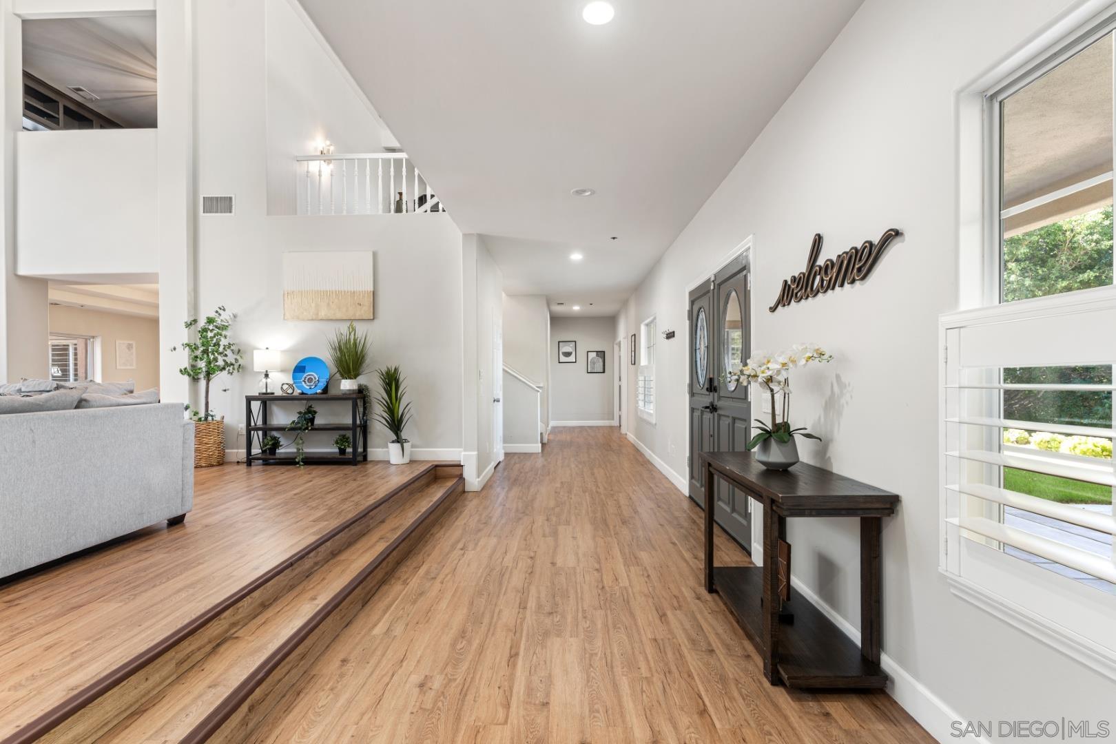 Detail Gallery Image 17 of 51 For 1696  Gil Way, Vista,  CA 92084 - 6 Beds | 6/1 Baths