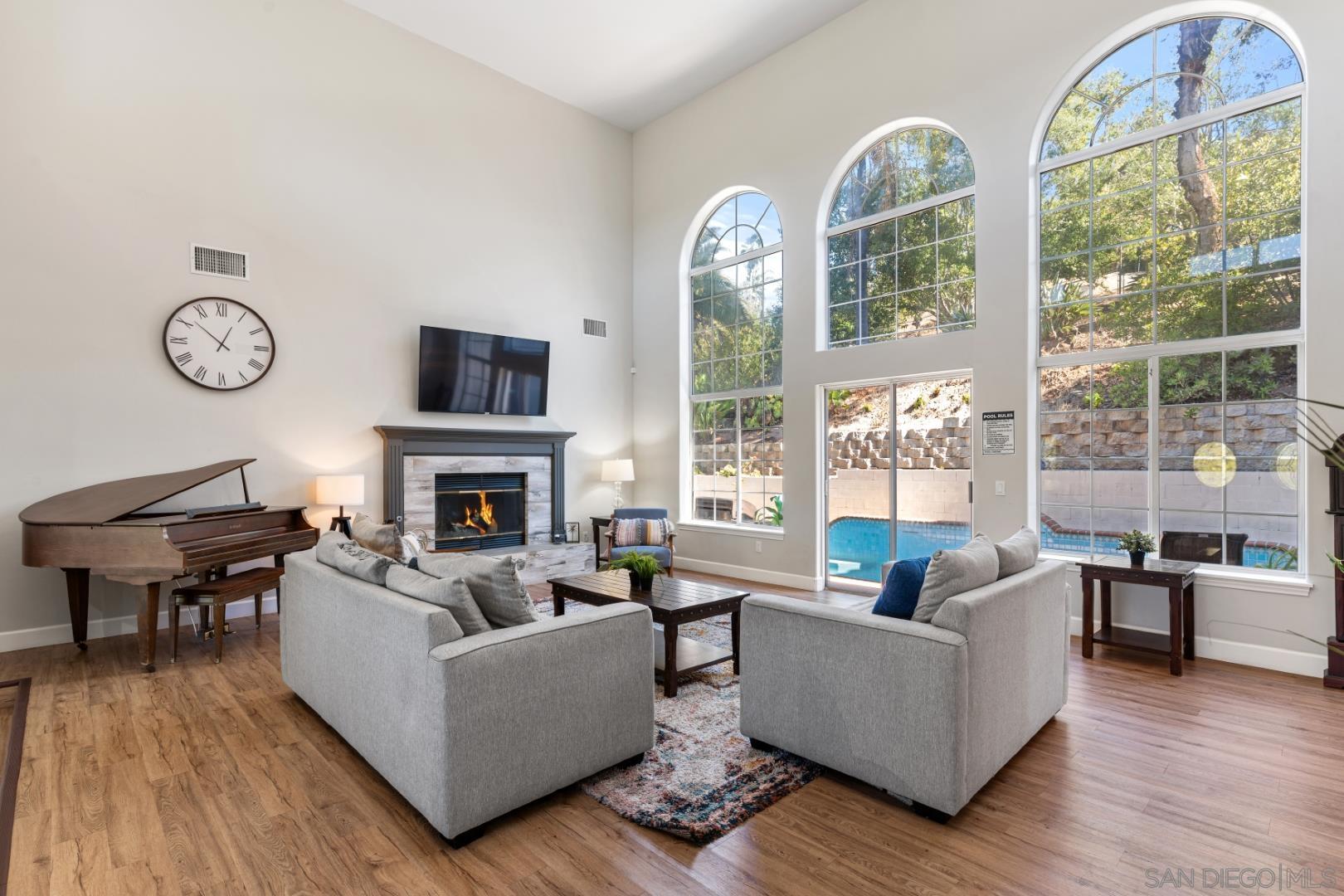 Detail Gallery Image 18 of 51 For 1696  Gil Way, Vista,  CA 92084 - 6 Beds | 6/1 Baths