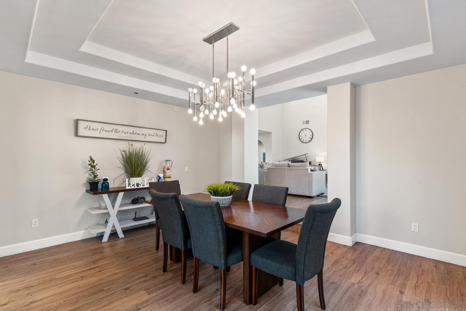 Detail Gallery Image 22 of 51 For 1696  Gil Way, Vista,  CA 92084 - 6 Beds | 6/1 Baths