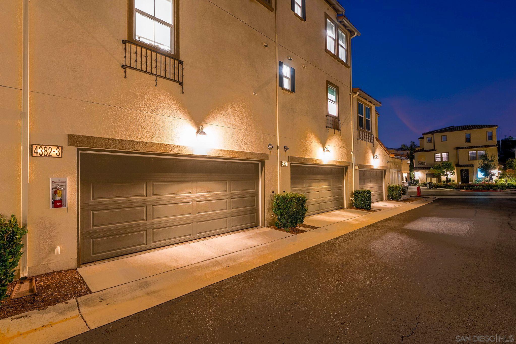 Detail Gallery Image 28 of 42 For 4382  Pacifica Way  #4,  Oceanside,  CA 92056 - 3 Beds | 3/1 Baths