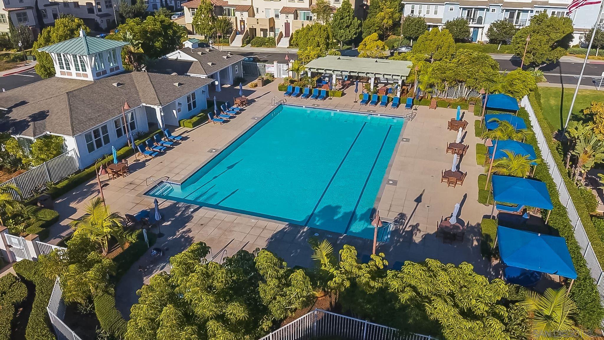 Detail Gallery Image 31 of 42 For 4382  Pacifica Way  #4,  Oceanside,  CA 92056 - 3 Beds | 3/1 Baths