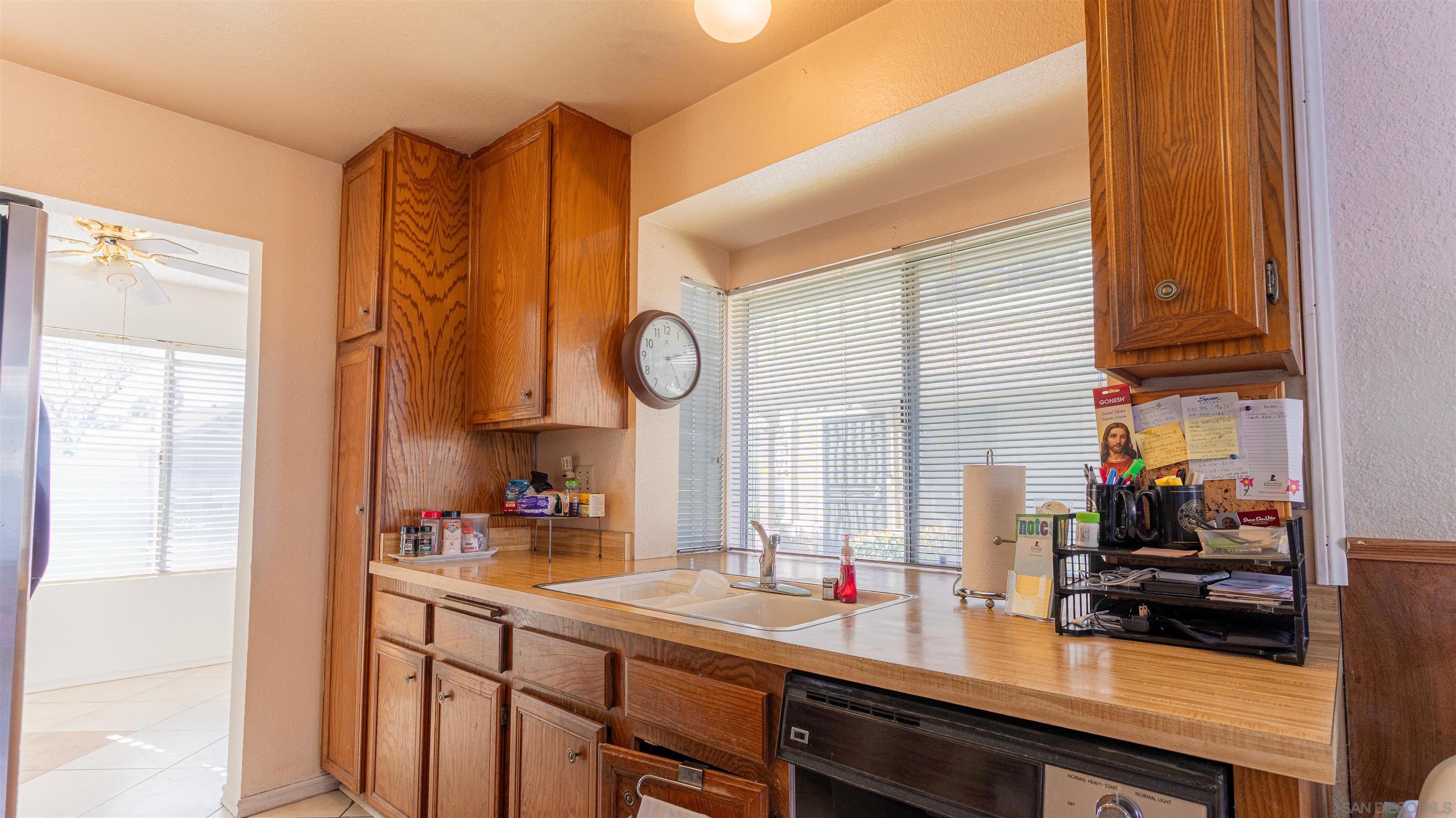 Detail Gallery Image 18 of 33 For 7483  Tooma St  #B,  San Diego,  CA 92139 - 3 Beds | 2/1 Baths