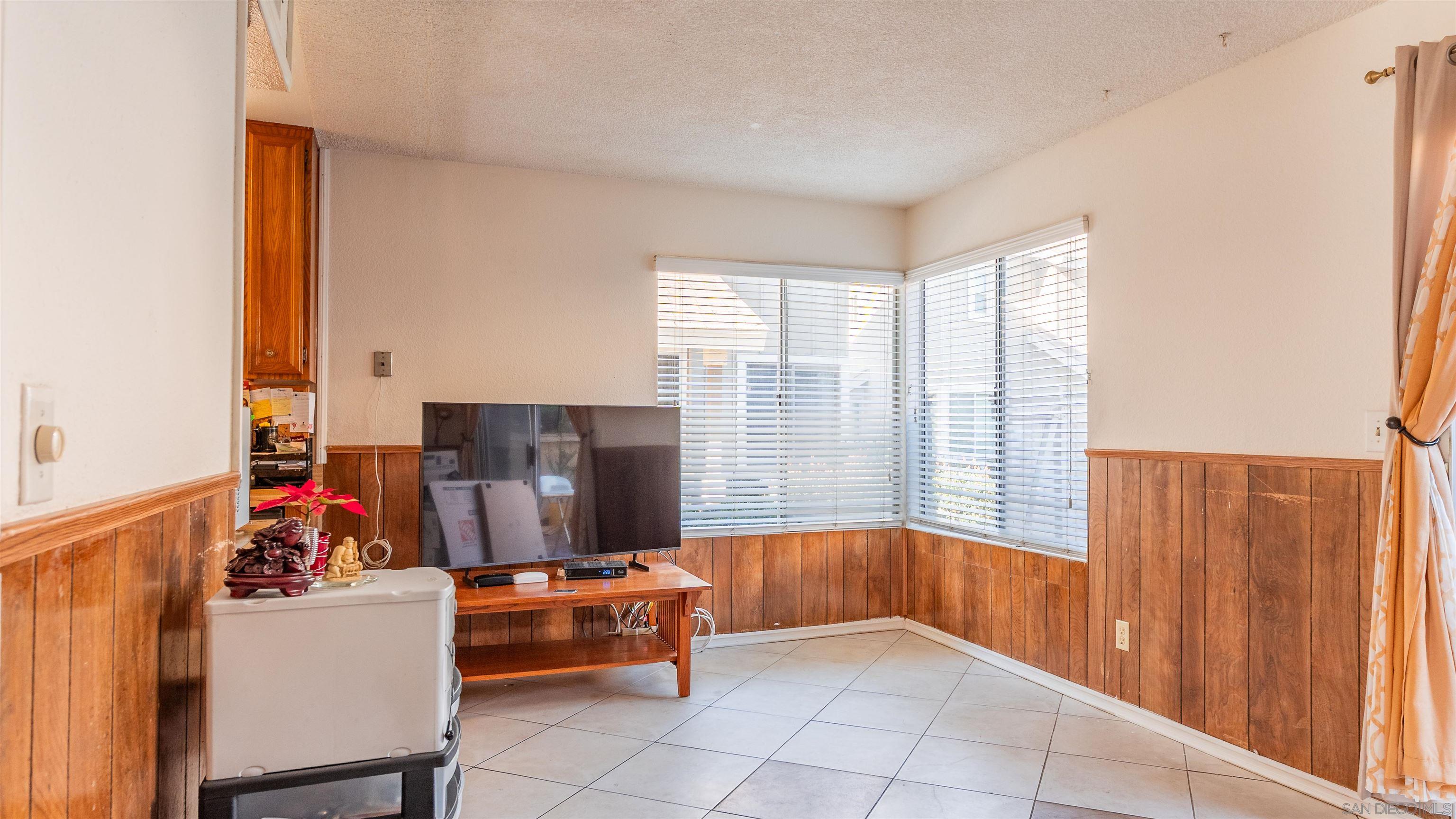 Detail Gallery Image 21 of 33 For 7483  Tooma St  #B,  San Diego,  CA 92139 - 3 Beds | 2/1 Baths