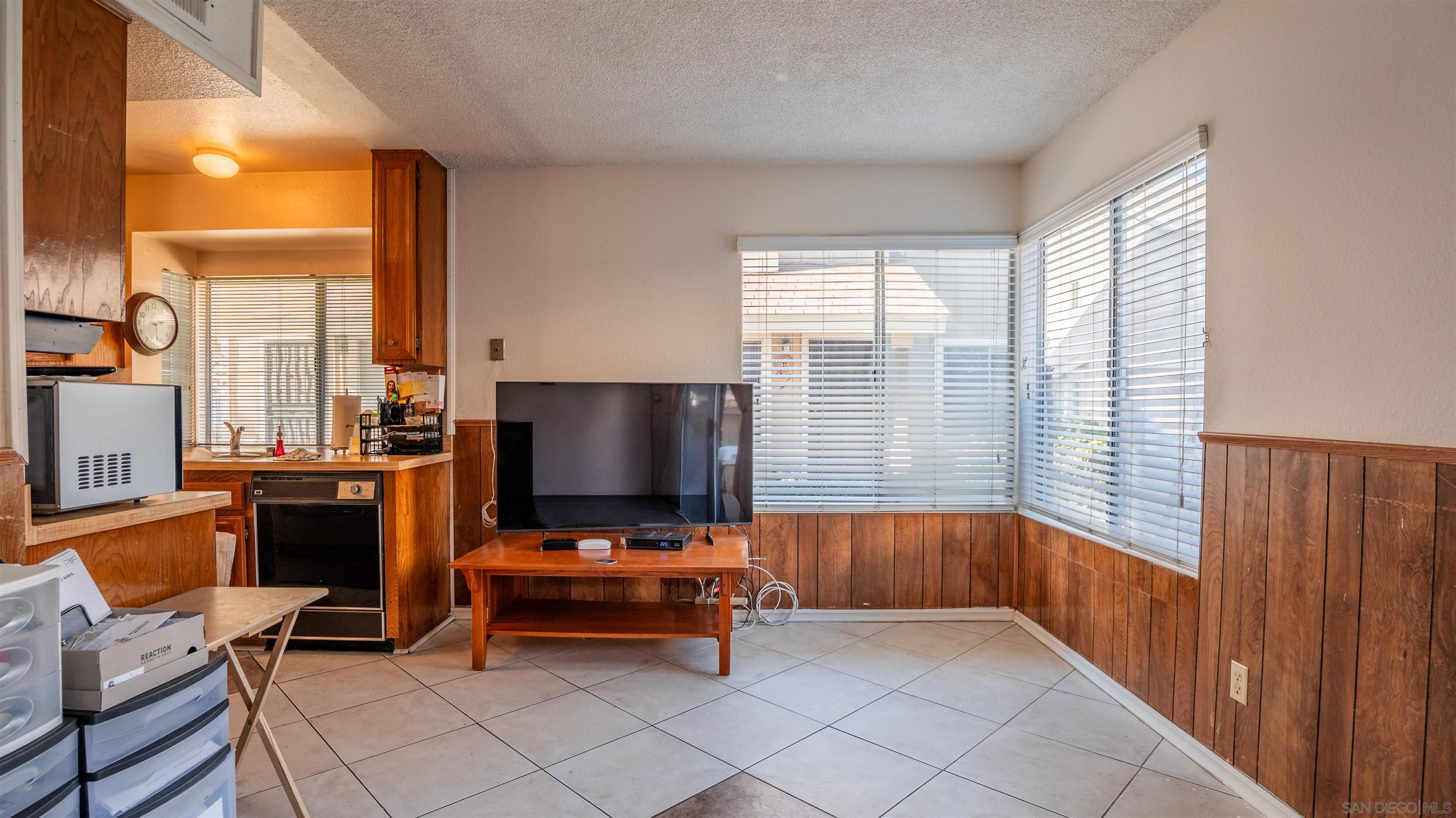 Detail Gallery Image 22 of 33 For 7483  Tooma St  #B,  San Diego,  CA 92139 - 3 Beds | 2/1 Baths
