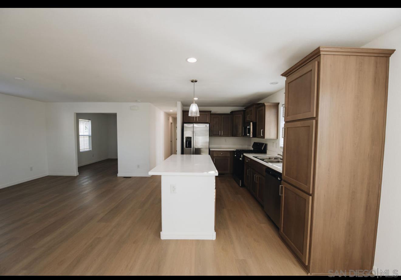 Detail Gallery Image 4 of 9 For 1120  Pepper Dr  73, El Cajon,  CA 92021 - 2 Beds | 2 Baths