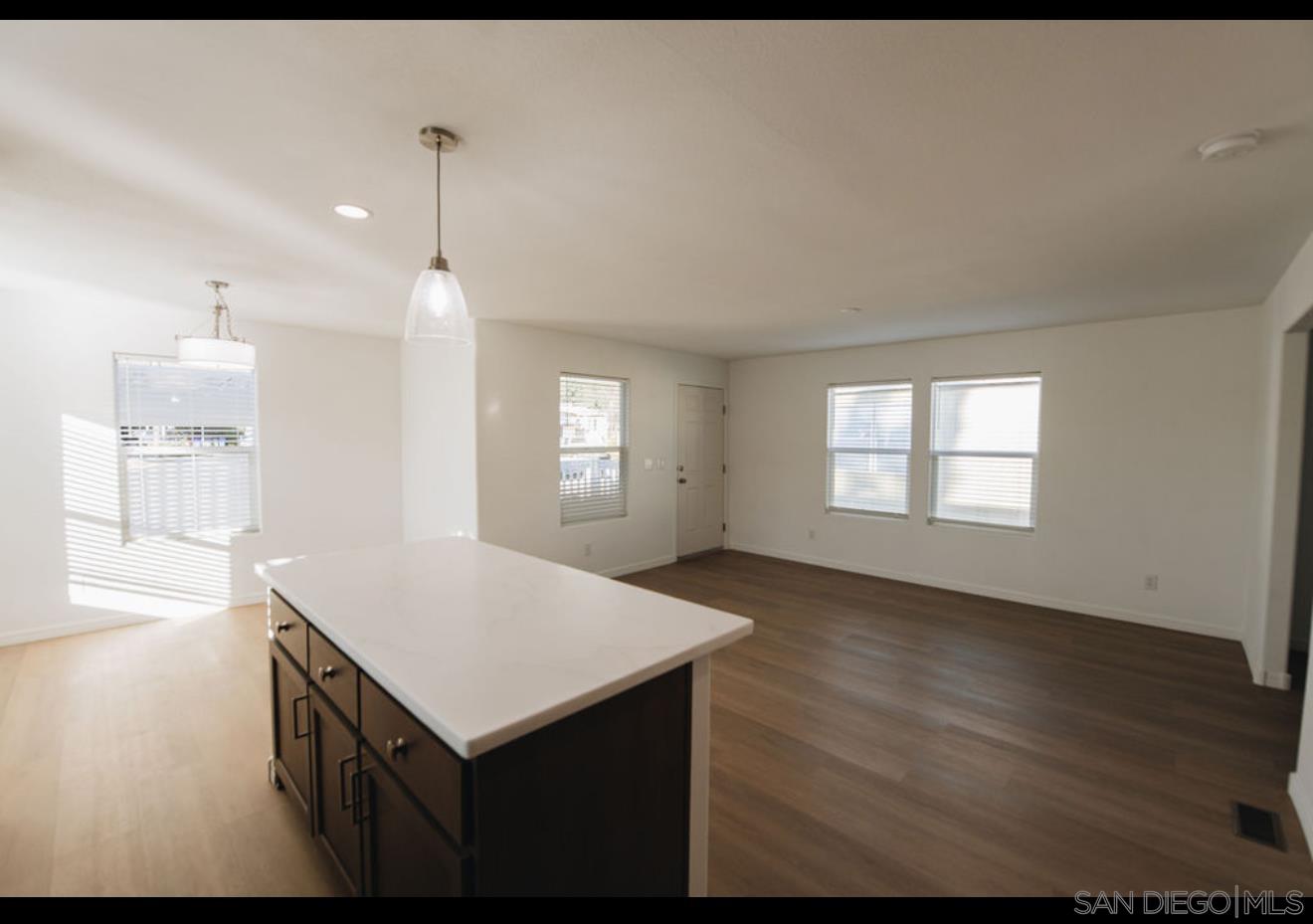 Detail Gallery Image 5 of 9 For 1120  Pepper Dr  73, El Cajon,  CA 92021 - 2 Beds | 2 Baths