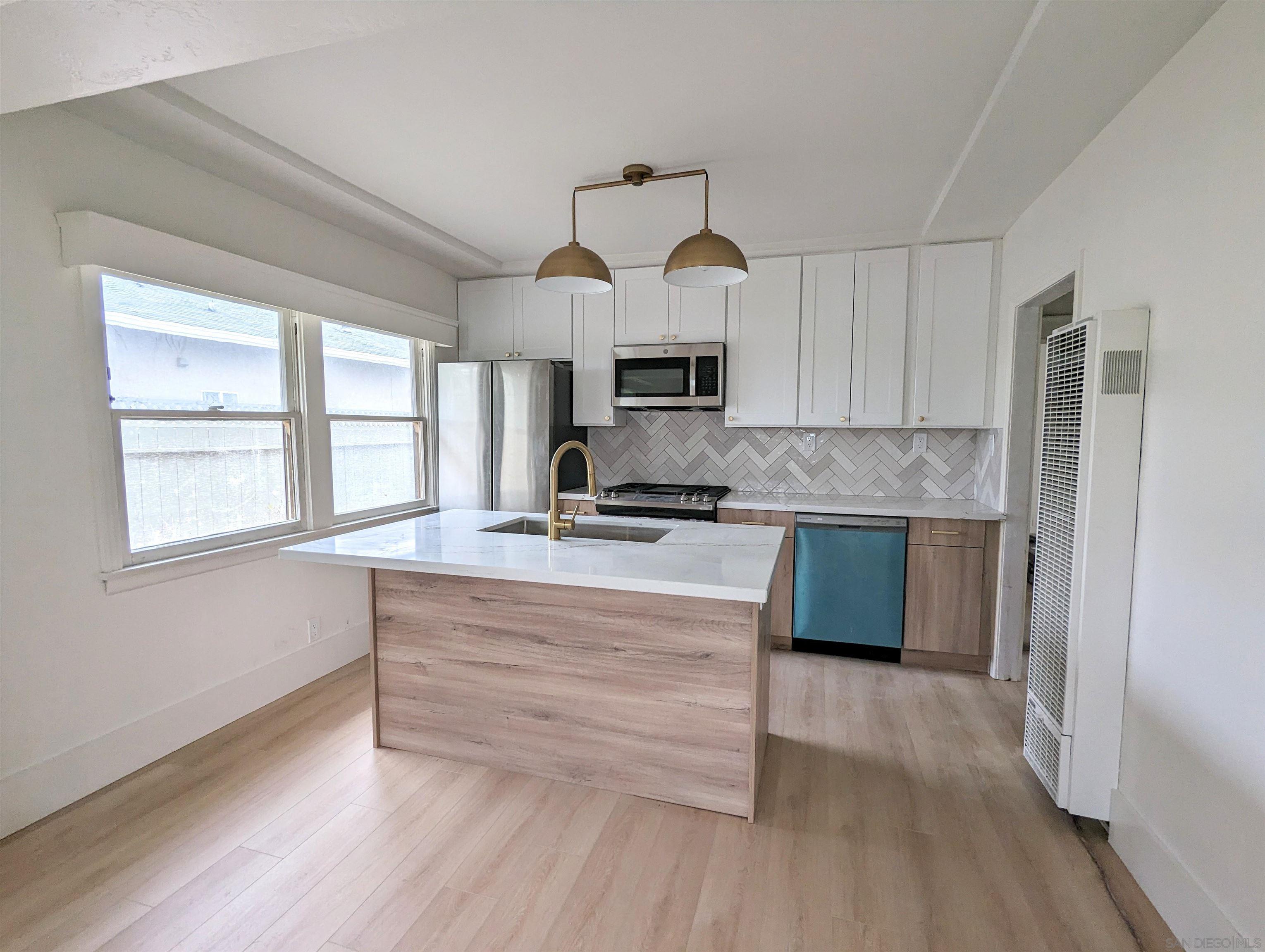 Detail Gallery Image 11 of 42 For 4156-62  Swift Ave, San Diego,  CA 92104 - – Beds | – Baths