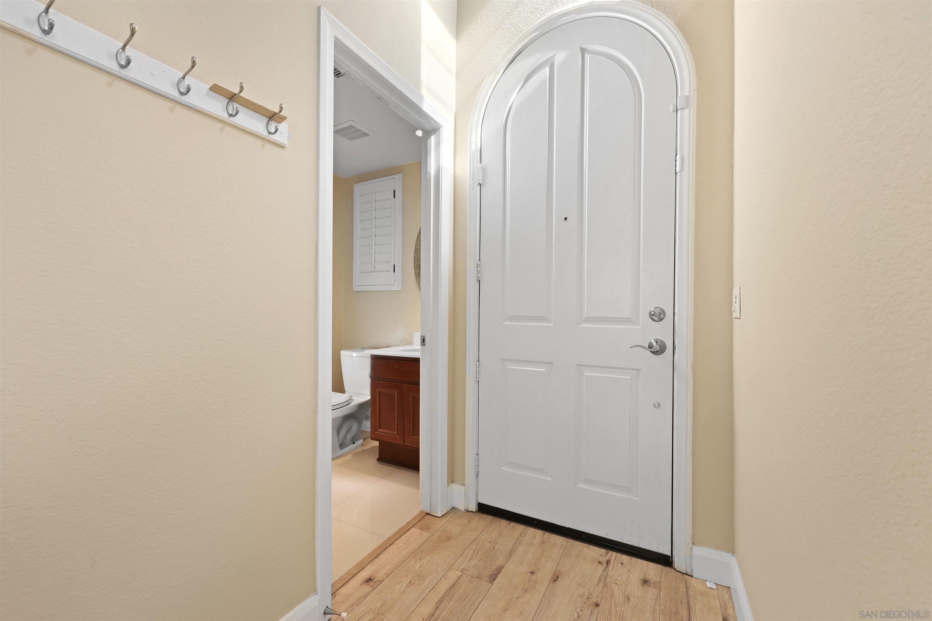 Detail Gallery Image 14 of 42 For 2132  Copper Leaf Ct, Chula Vista,  CA 91915 - 4 Beds | 3 Baths