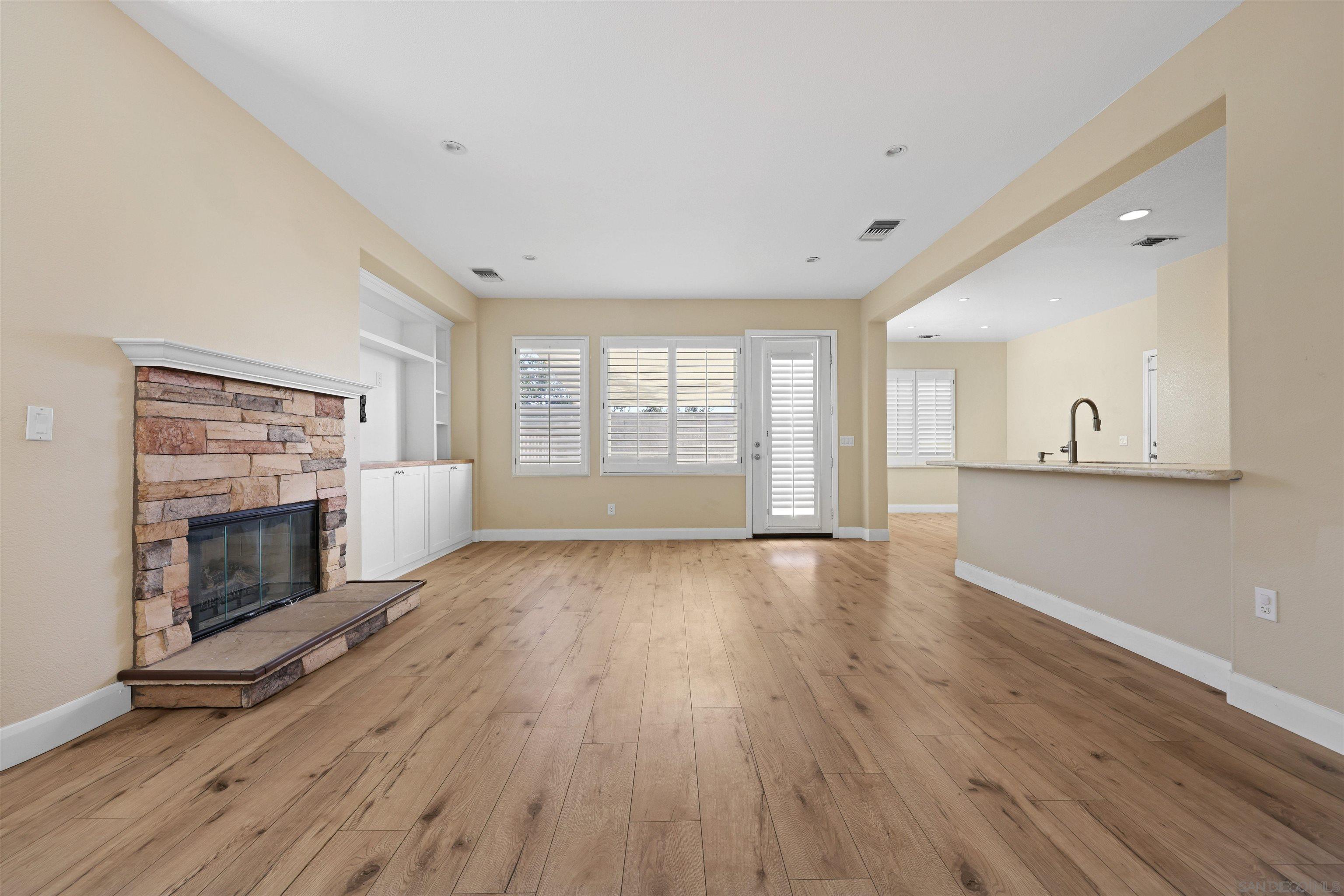 Detail Gallery Image 3 of 42 For 2132  Copper Leaf Ct, Chula Vista,  CA 91915 - 4 Beds | 3 Baths