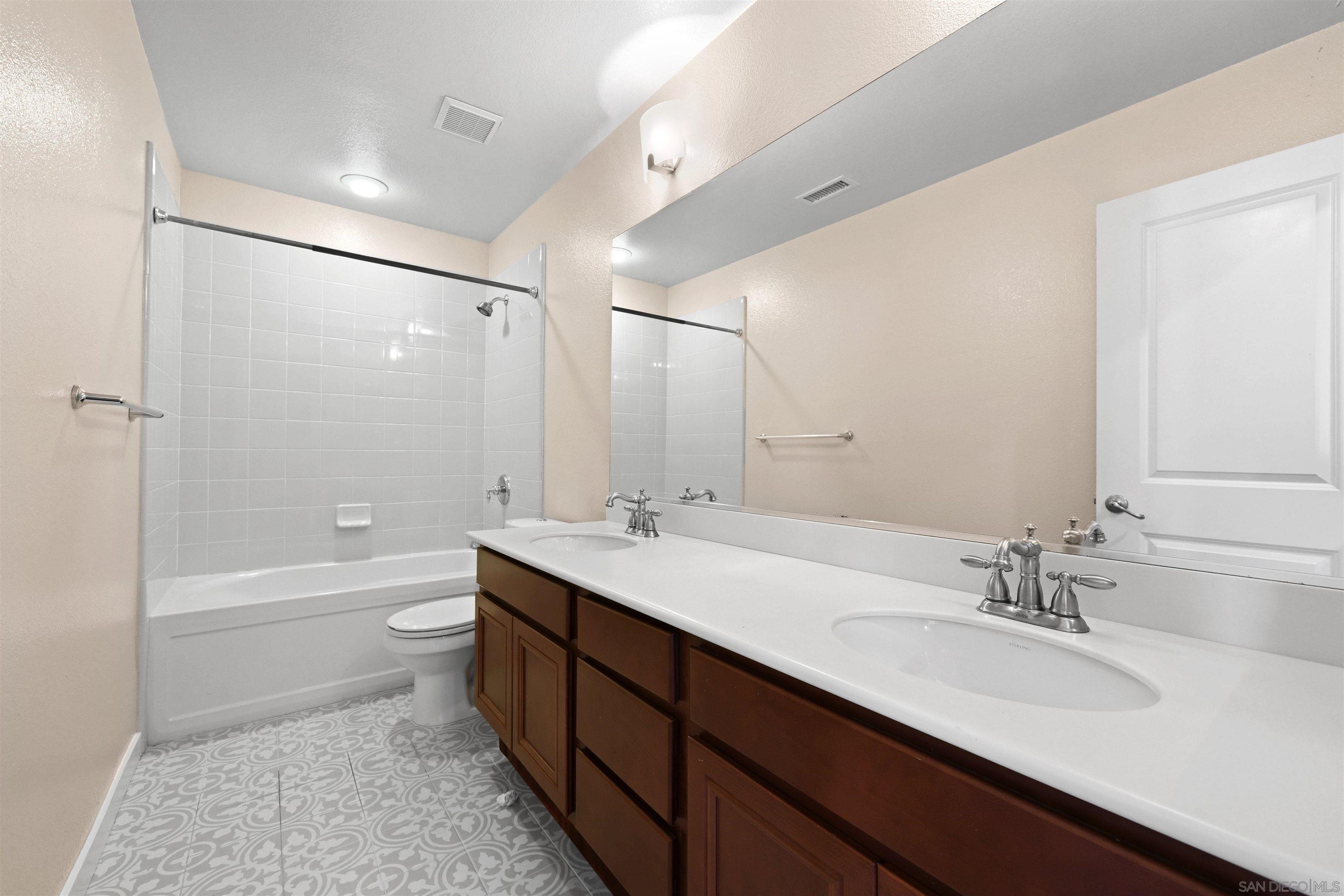 Detail Gallery Image 21 of 42 For 2132  Copper Leaf Ct, Chula Vista,  CA 91915 - 4 Beds | 3 Baths