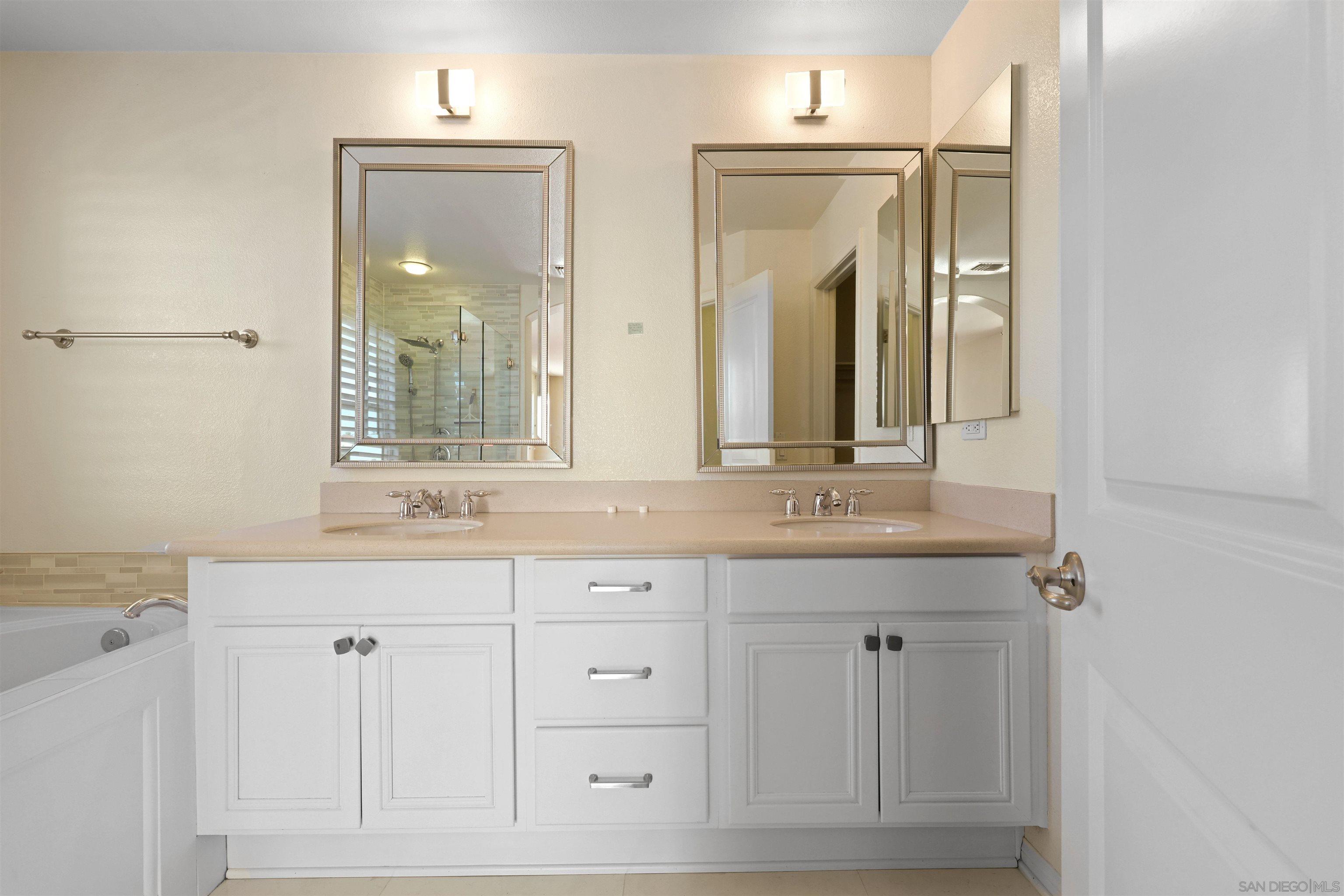 Detail Gallery Image 33 of 42 For 2132  Copper Leaf Ct, Chula Vista,  CA 91915 - 4 Beds | 3 Baths