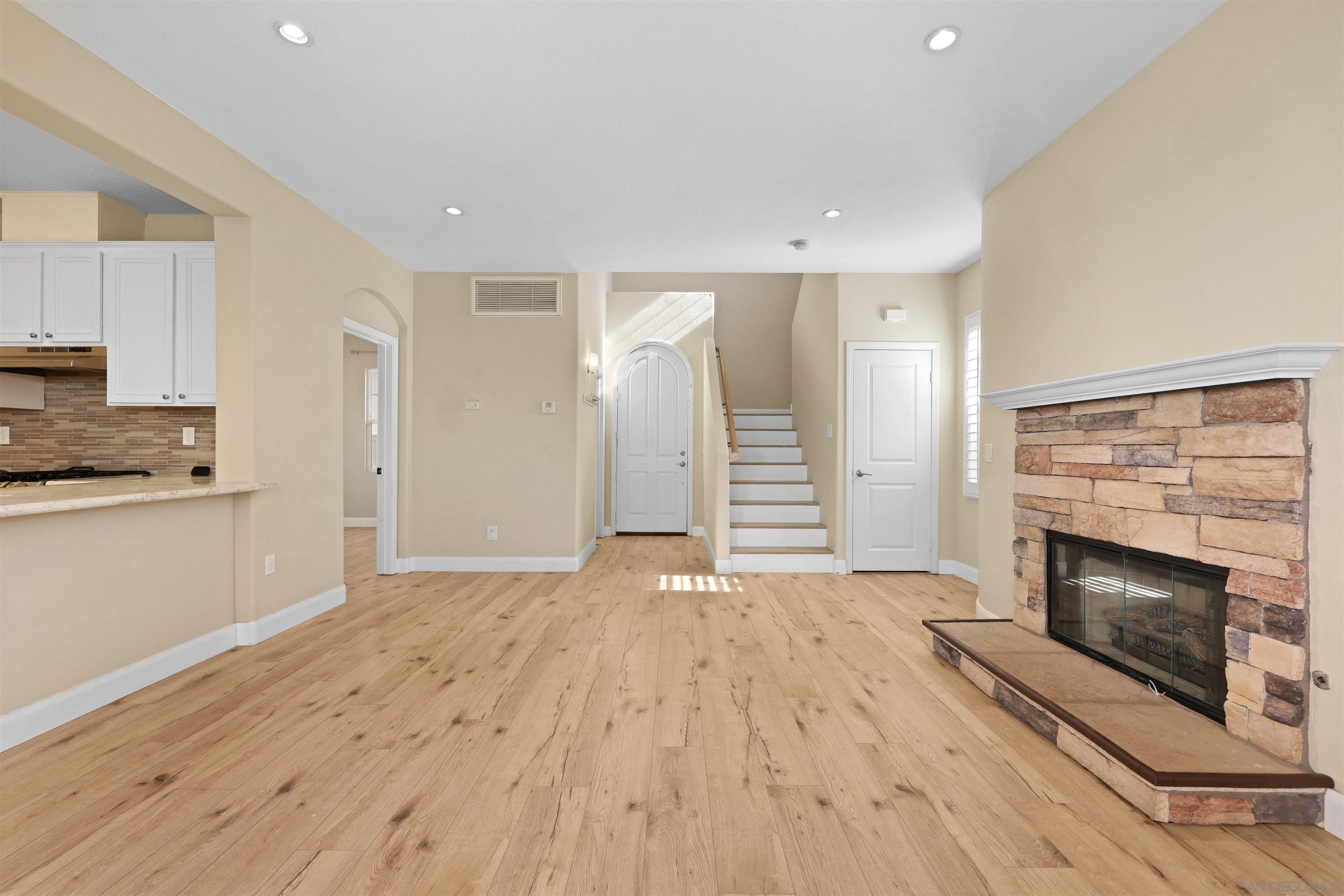 Detail Gallery Image 5 of 42 For 2132  Copper Leaf Ct, Chula Vista,  CA 91915 - 4 Beds | 3 Baths