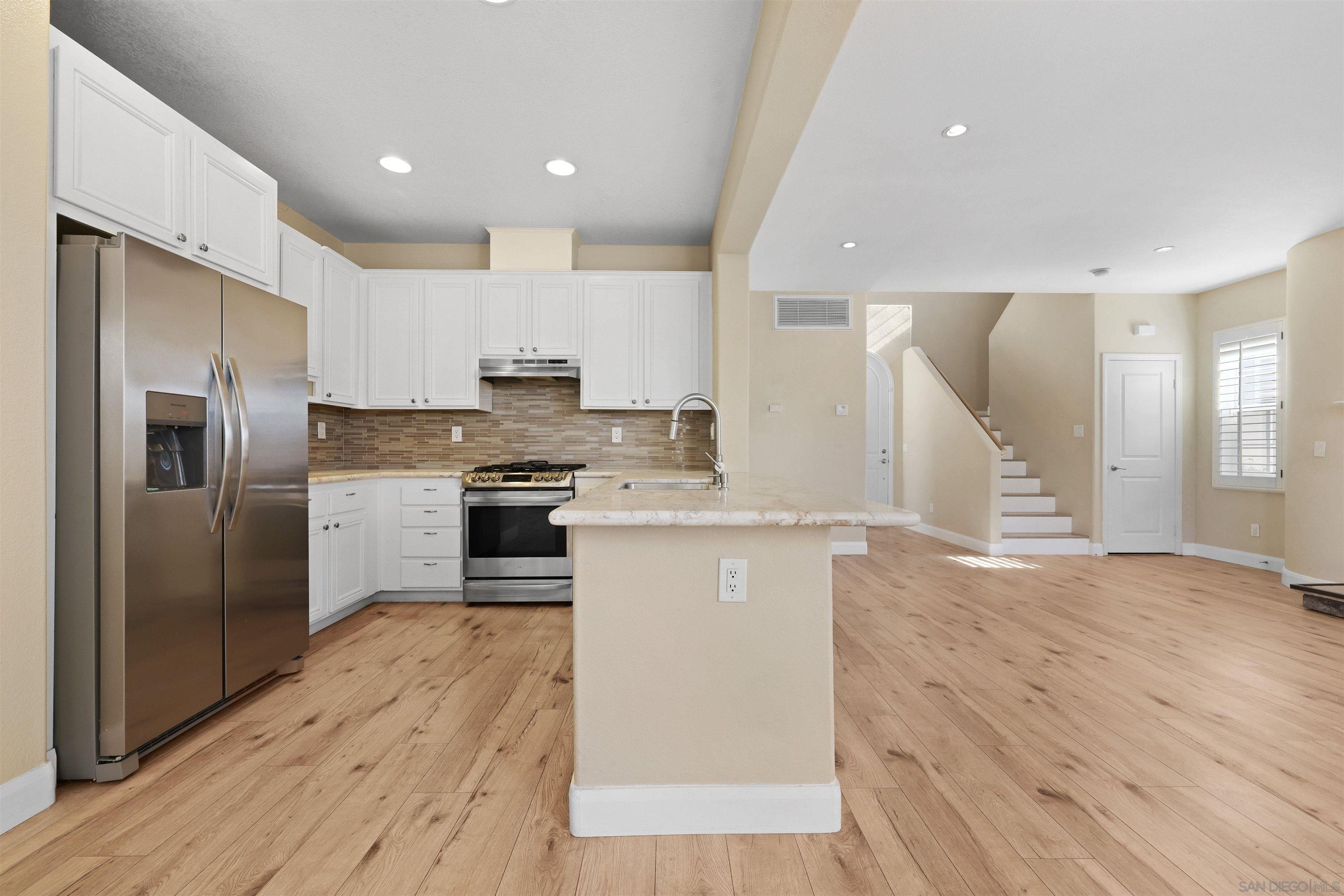 Detail Gallery Image 7 of 42 For 2132  Copper Leaf Ct, Chula Vista,  CA 91915 - 4 Beds | 3 Baths