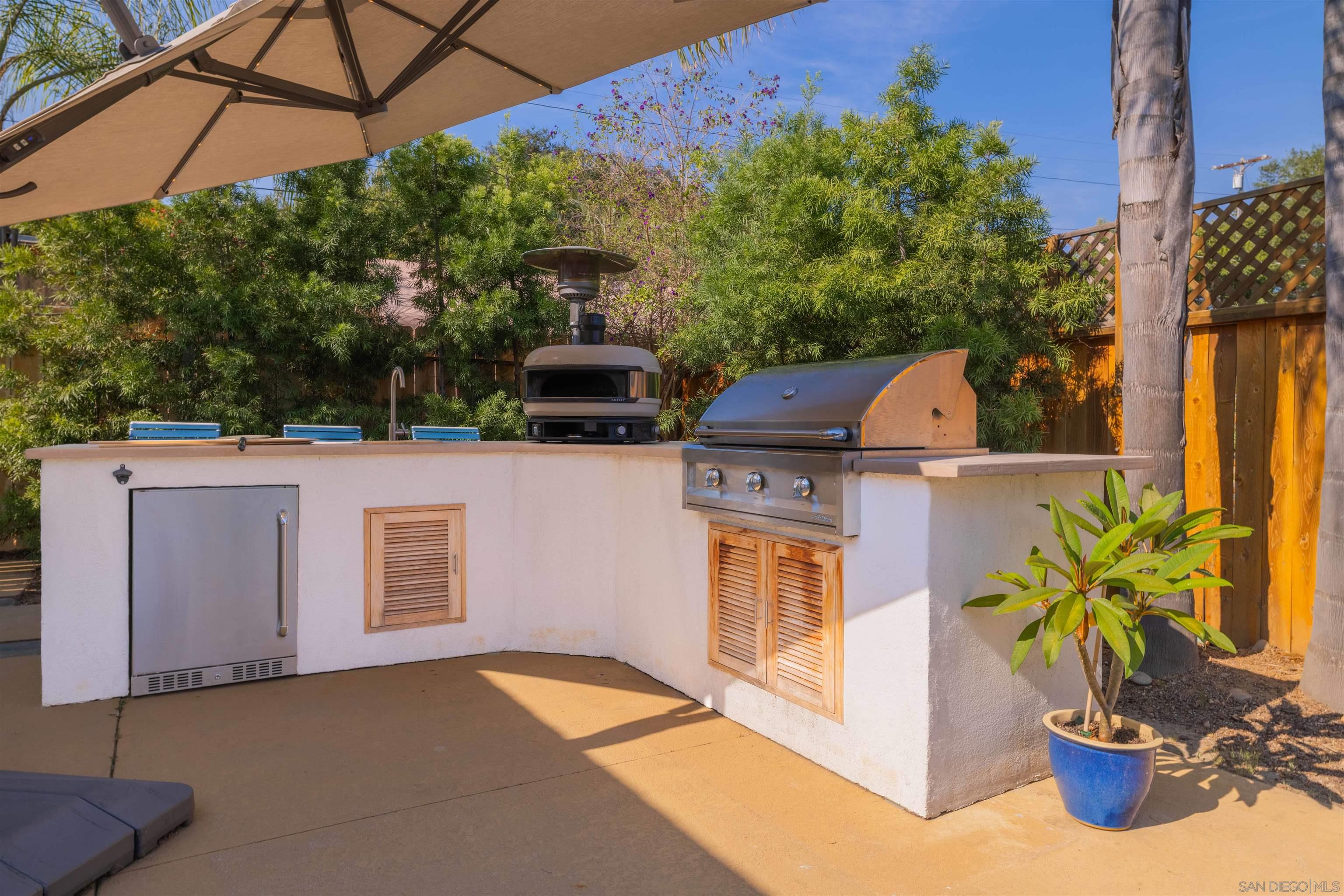 Detail Gallery Image 12 of 28 For 1454  Romance Road, Escondido,  CA 92029 - 3 Beds | 2 Baths