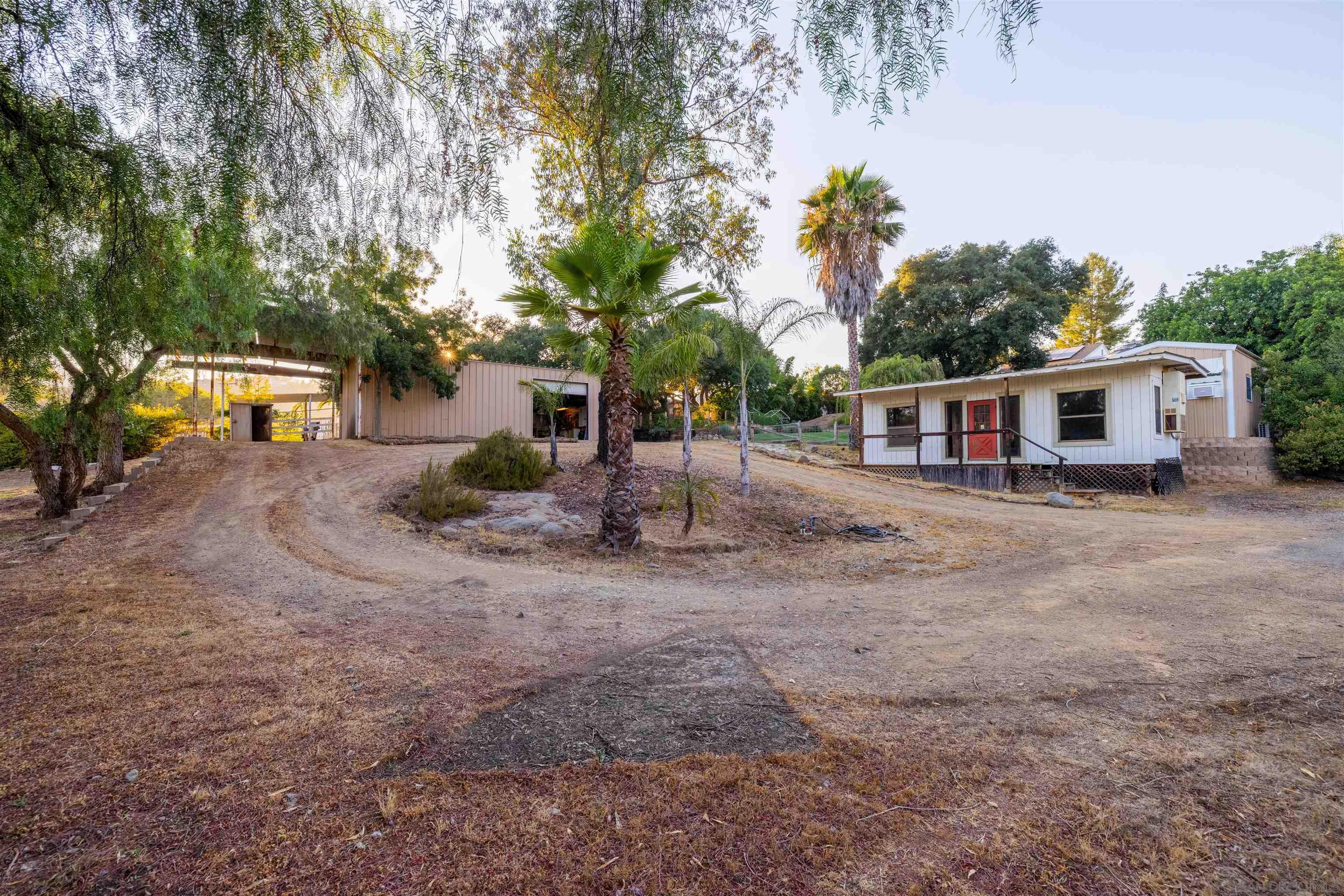 Detail Gallery Image 17 of 28 For 1454  Romance Road, Escondido,  CA 92029 - 3 Beds | 2 Baths
