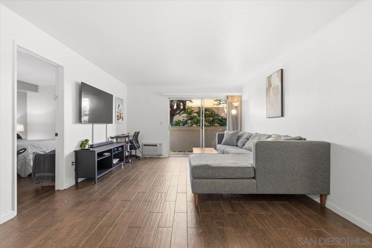 Front Image Thumbnail for SD260001485