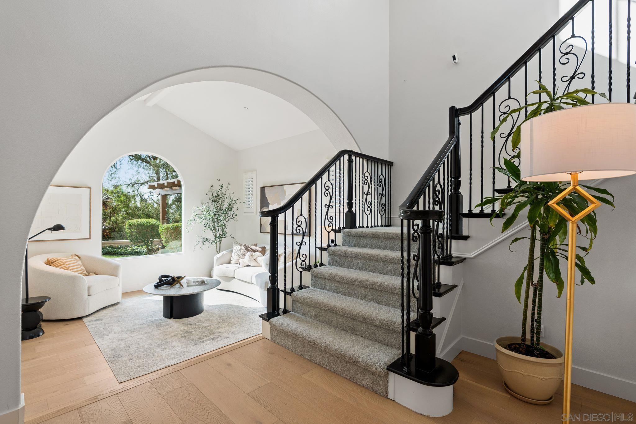 Detail Gallery Image 16 of 33 For 17026  San Antonio Rose Ct, San Diego,  CA 92127 - 4 Beds | 4/1 Baths