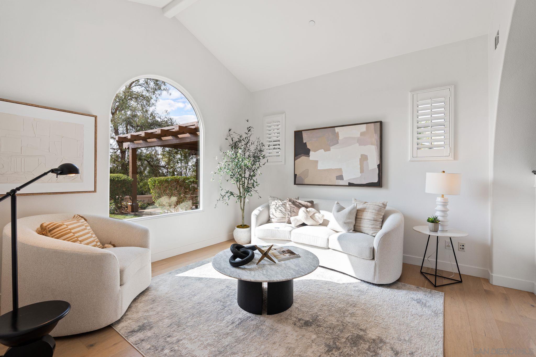 Detail Gallery Image 17 of 33 For 17026  San Antonio Rose Ct, San Diego,  CA 92127 - 4 Beds | 4/1 Baths