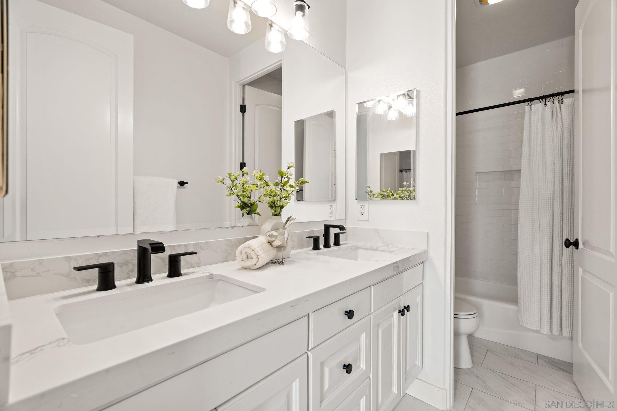 Detail Gallery Image 23 of 33 For 17026  San Antonio Rose Ct, San Diego,  CA 92127 - 4 Beds | 4/1 Baths