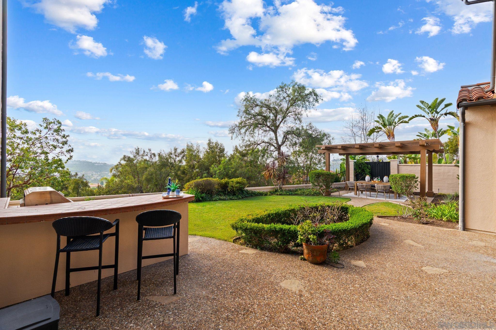 Detail Gallery Image 26 of 33 For 17026  San Antonio Rose Ct, San Diego,  CA 92127 - 4 Beds | 4/1 Baths