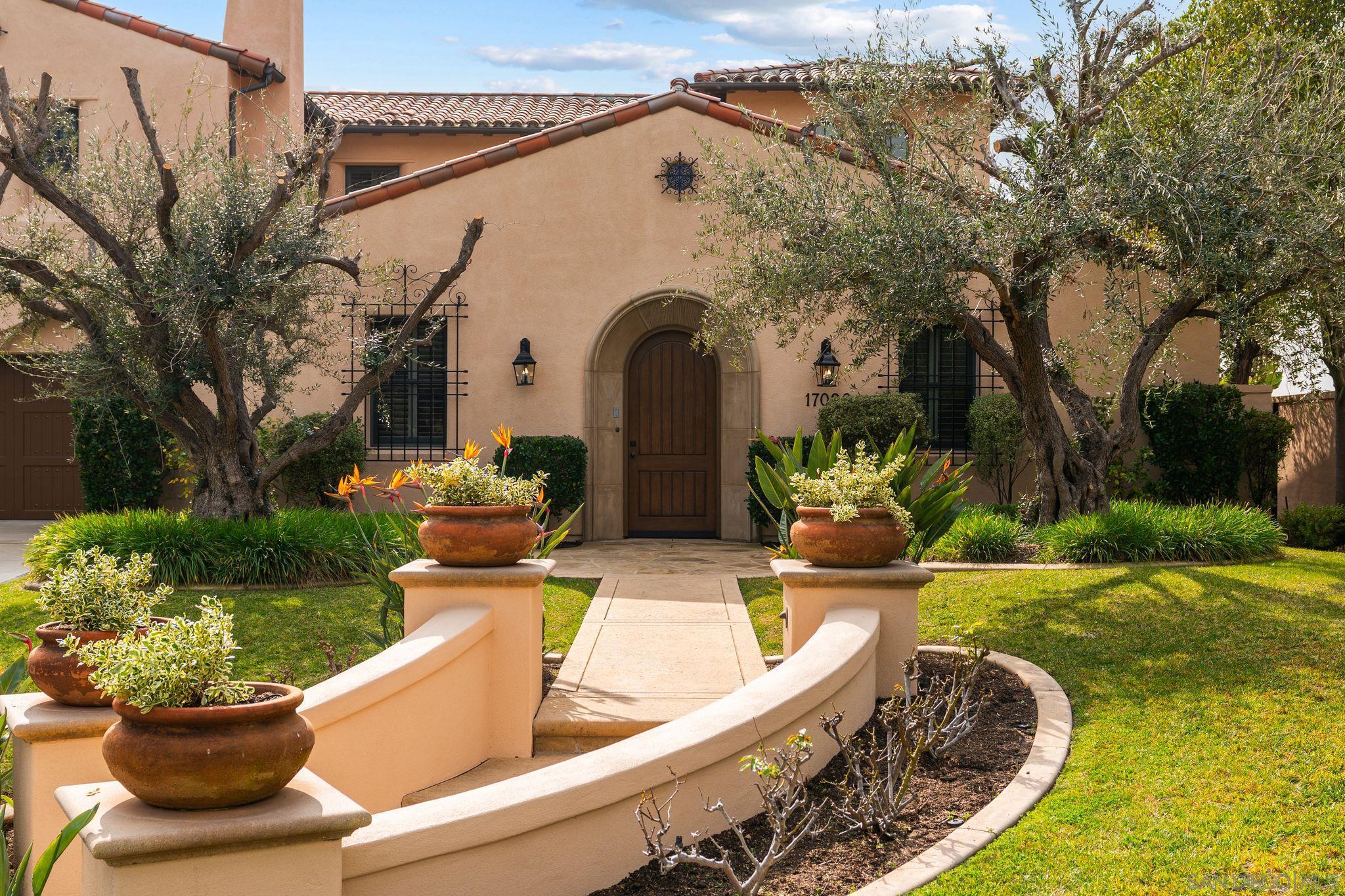 Detail Gallery Image 31 of 33 For 17026  San Antonio Rose Ct, San Diego,  CA 92127 - 4 Beds | 4/1 Baths