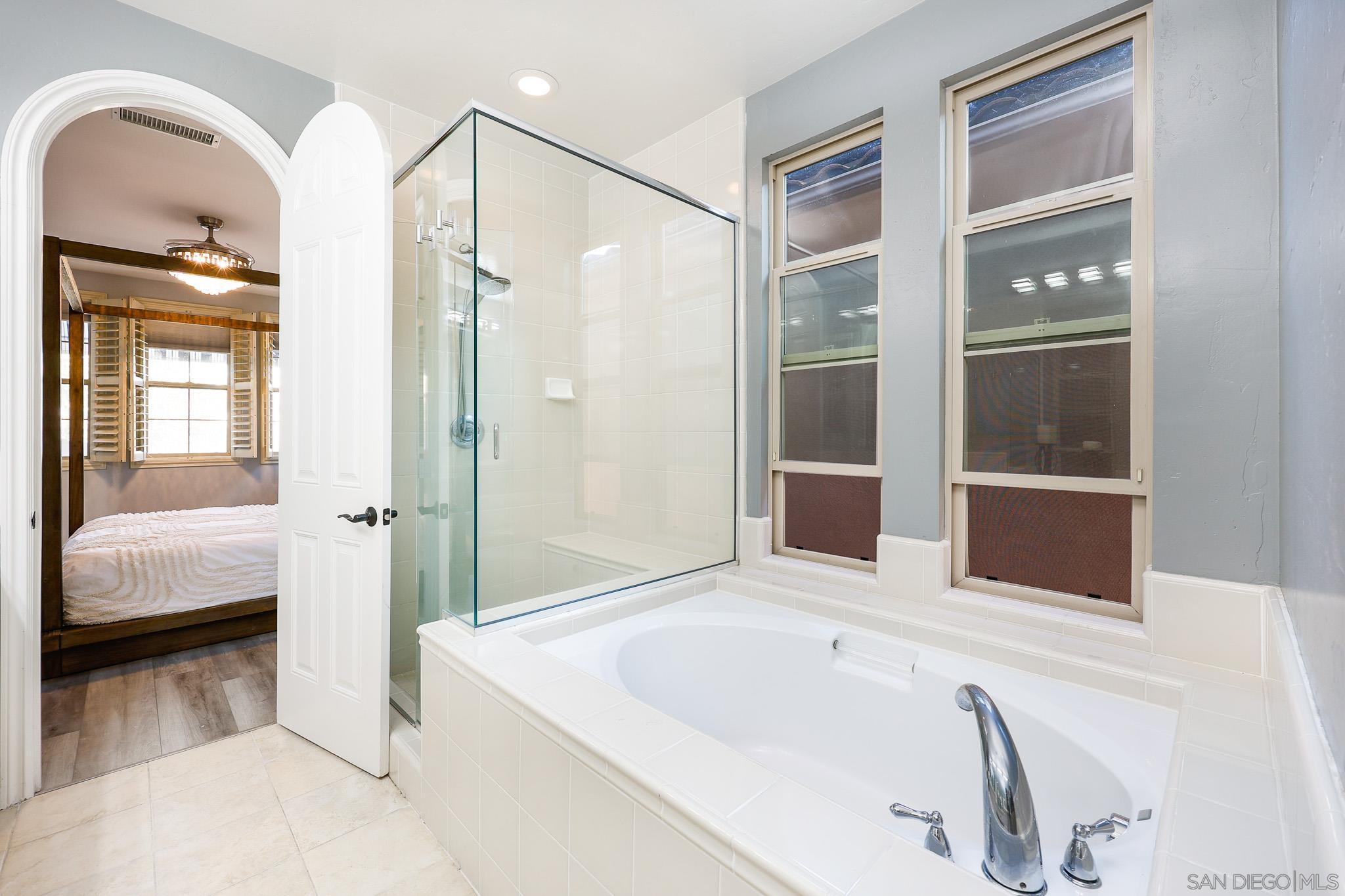 Detail Gallery Image 25 of 36 For 2717 E Evans Rd, San Diego,  CA 92106 - 3 Beds | 3 Baths